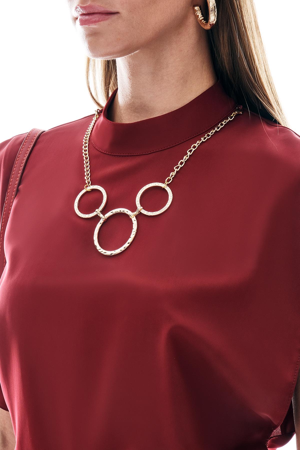 Yakası Kolyeli Şık Body