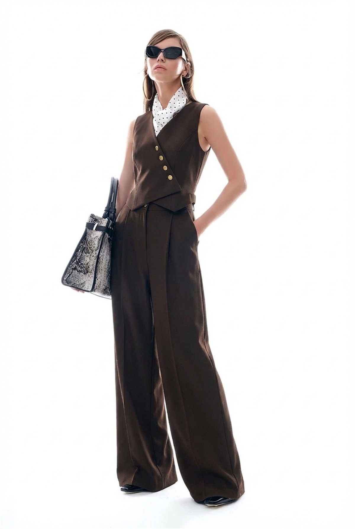 Yelek Görünümlü Gold Düğmeli Tulum