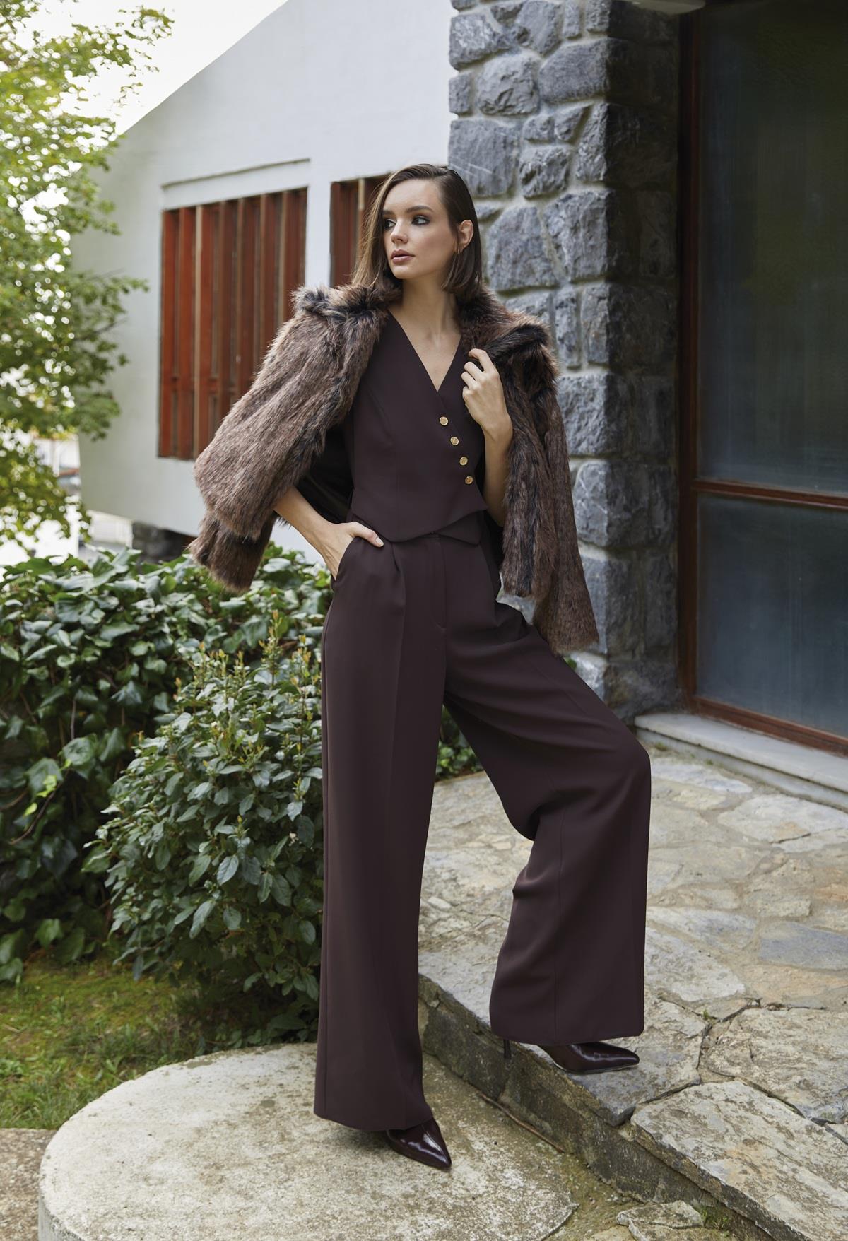 Yelek Görünümlü Gold Düğmeli Tulum