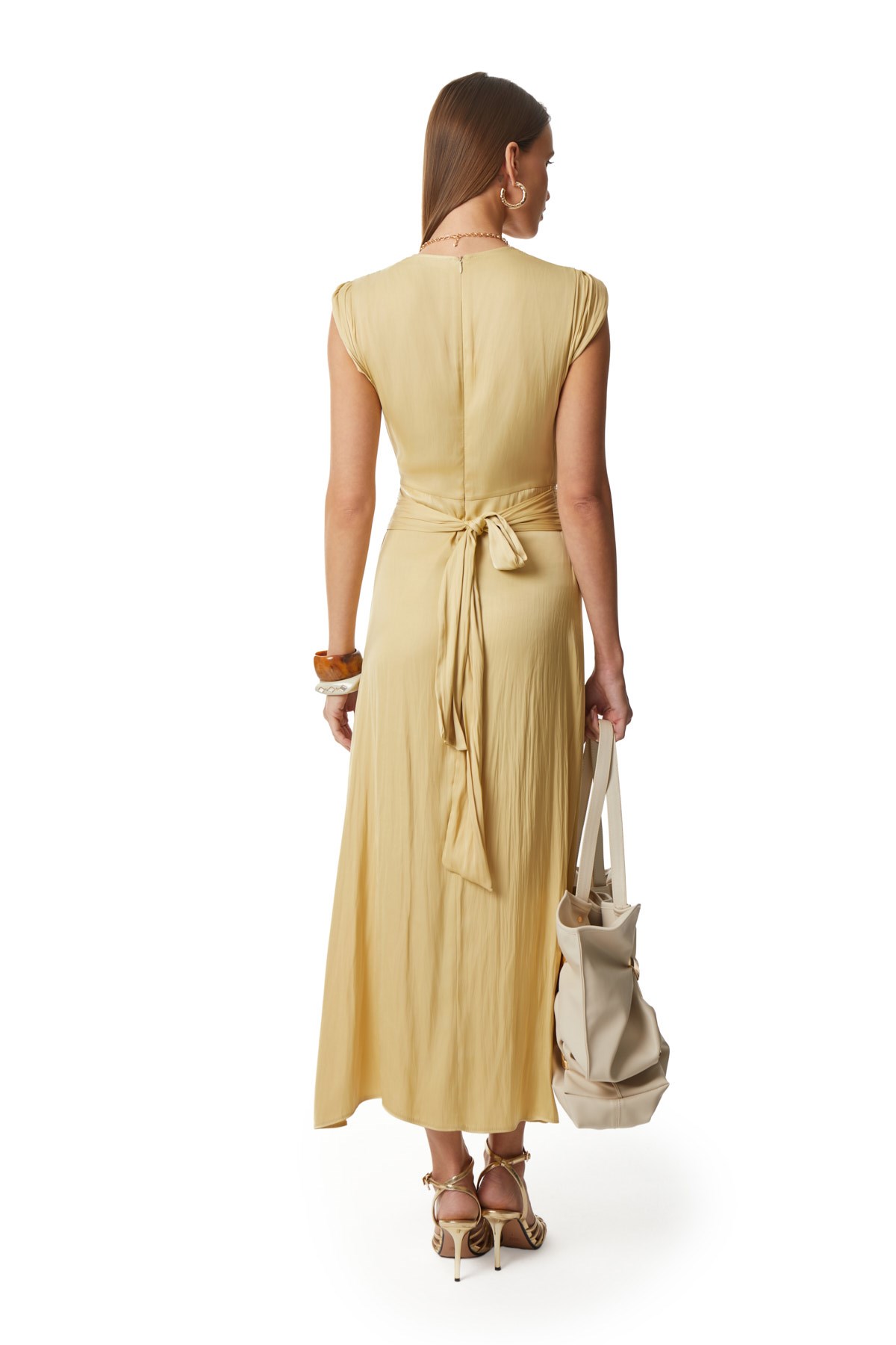 Yırtmaçlı Ve Drape Detaylı Elbise