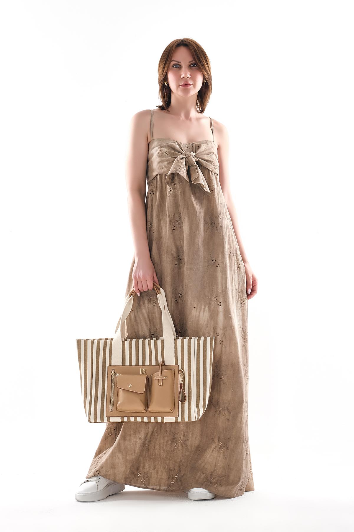 Zarif Fiyonk Detaylı, Şık Ve Rahat  Maxi Elbise.