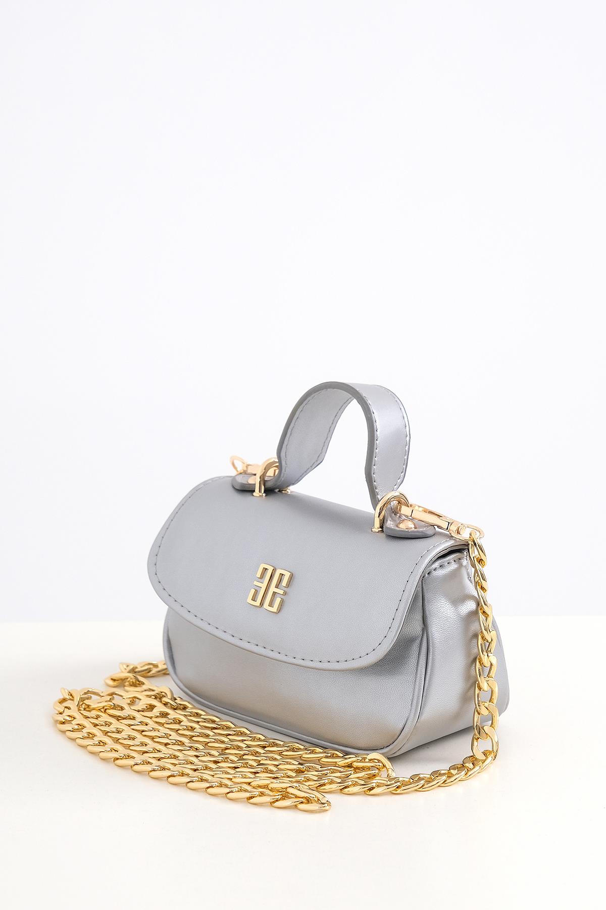 Zincir Askılı Mini Çanta