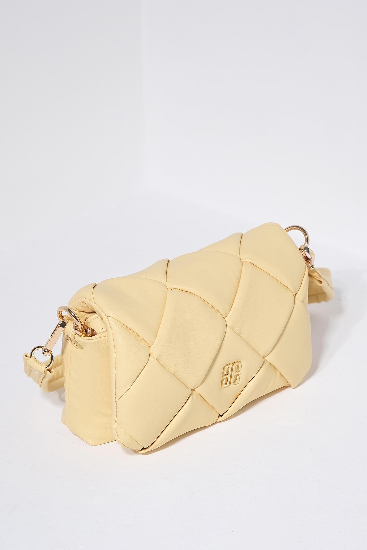 Zincir Askılı Mini Puf Çanta