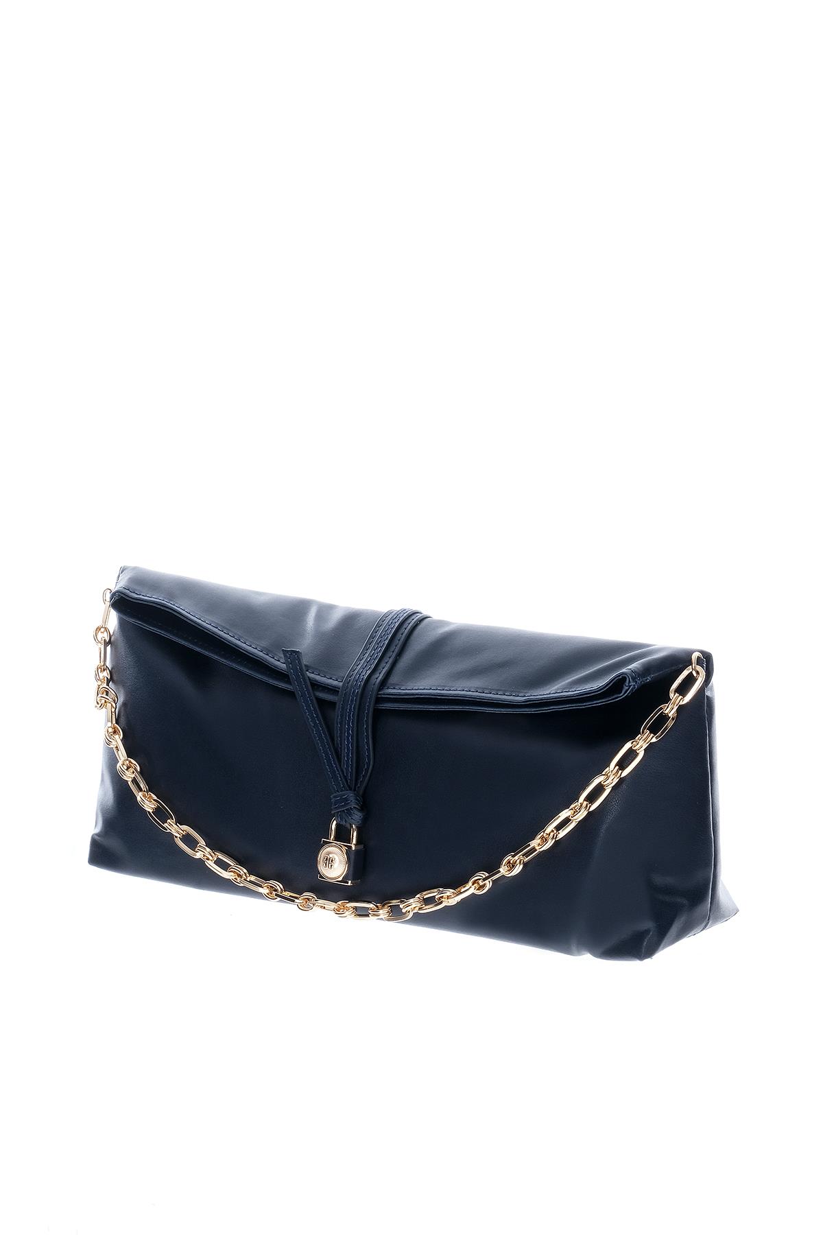 Kilit Aksesuarlı Portföy El Çanta