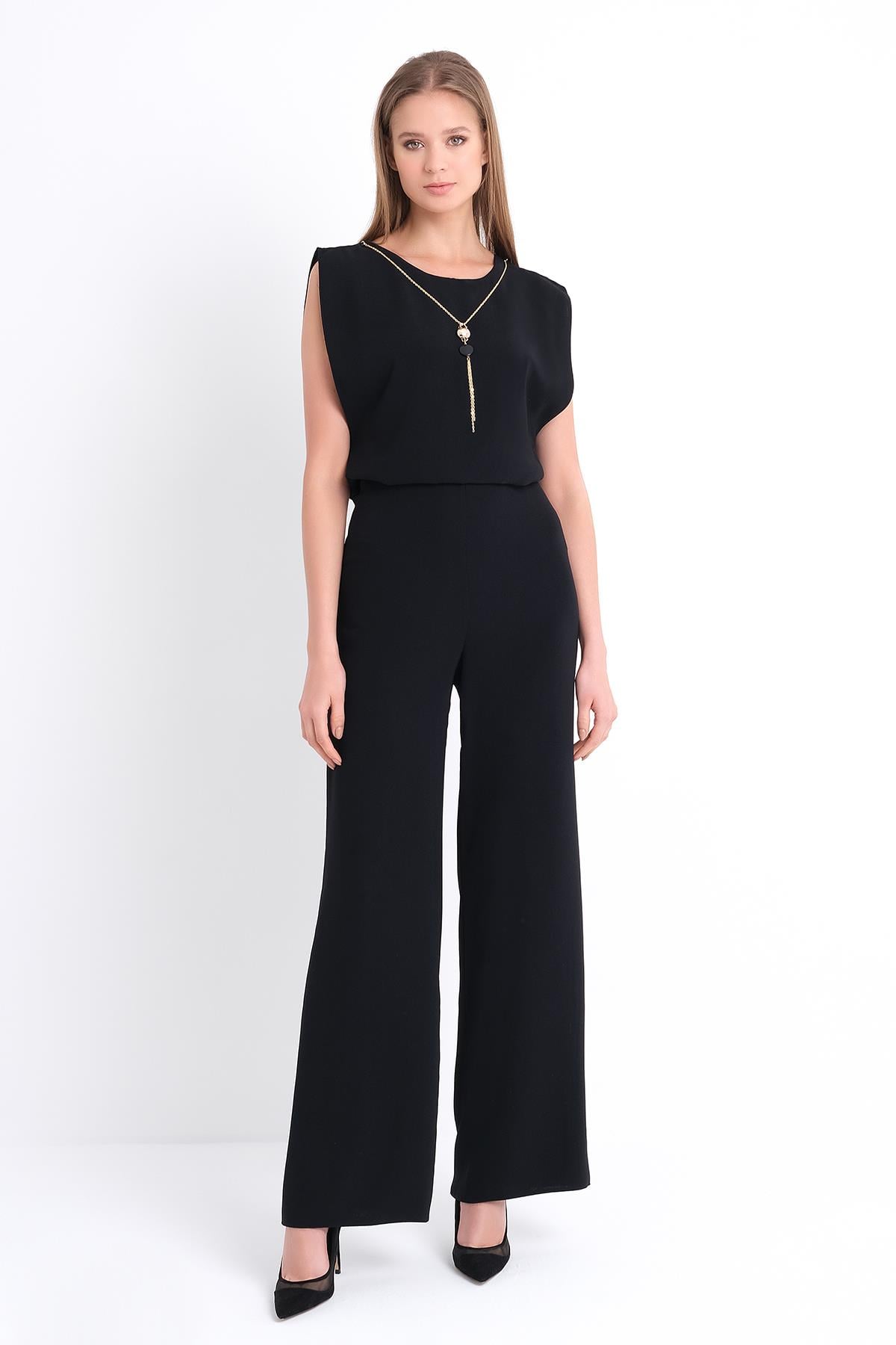 Aksesuarlı Kolsuz Tulum