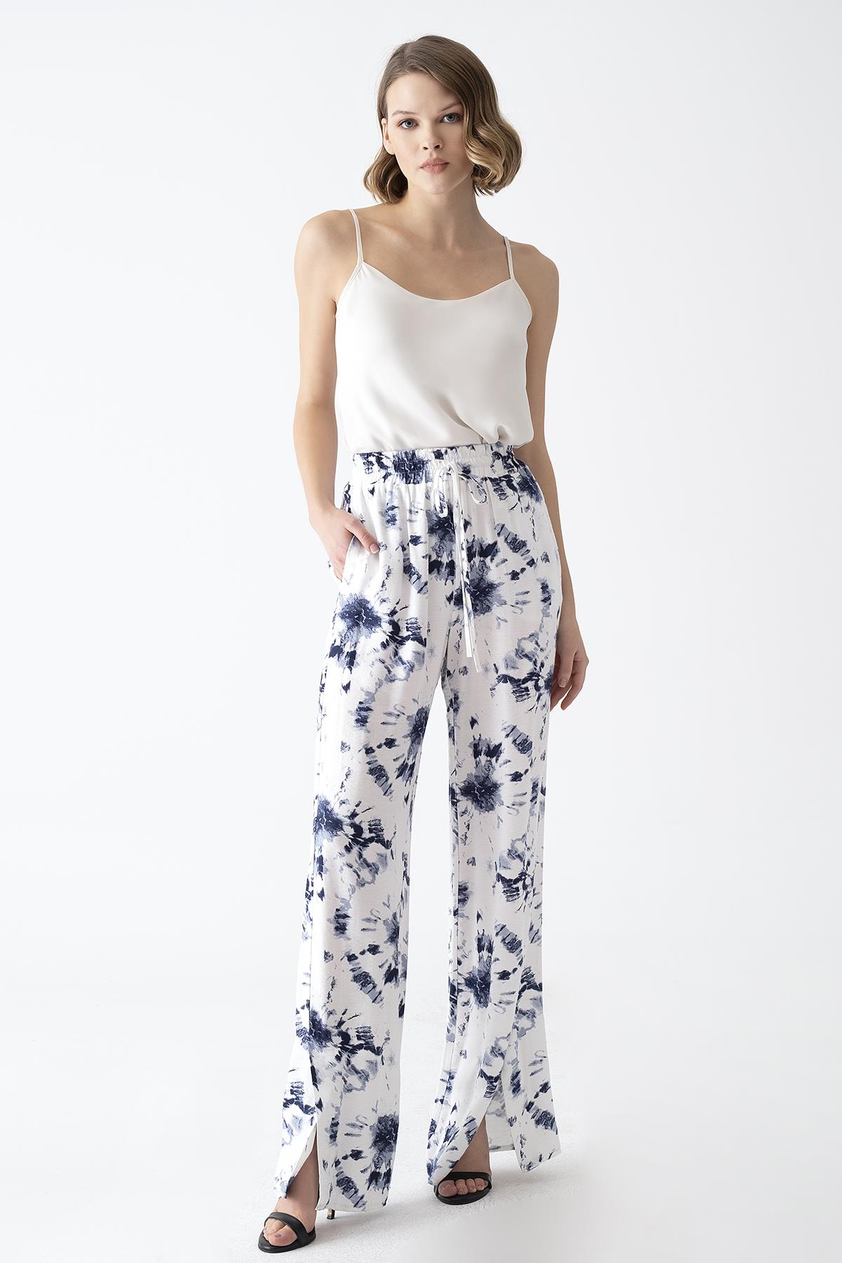 Batik Desenli Bol Paça Pantolon
