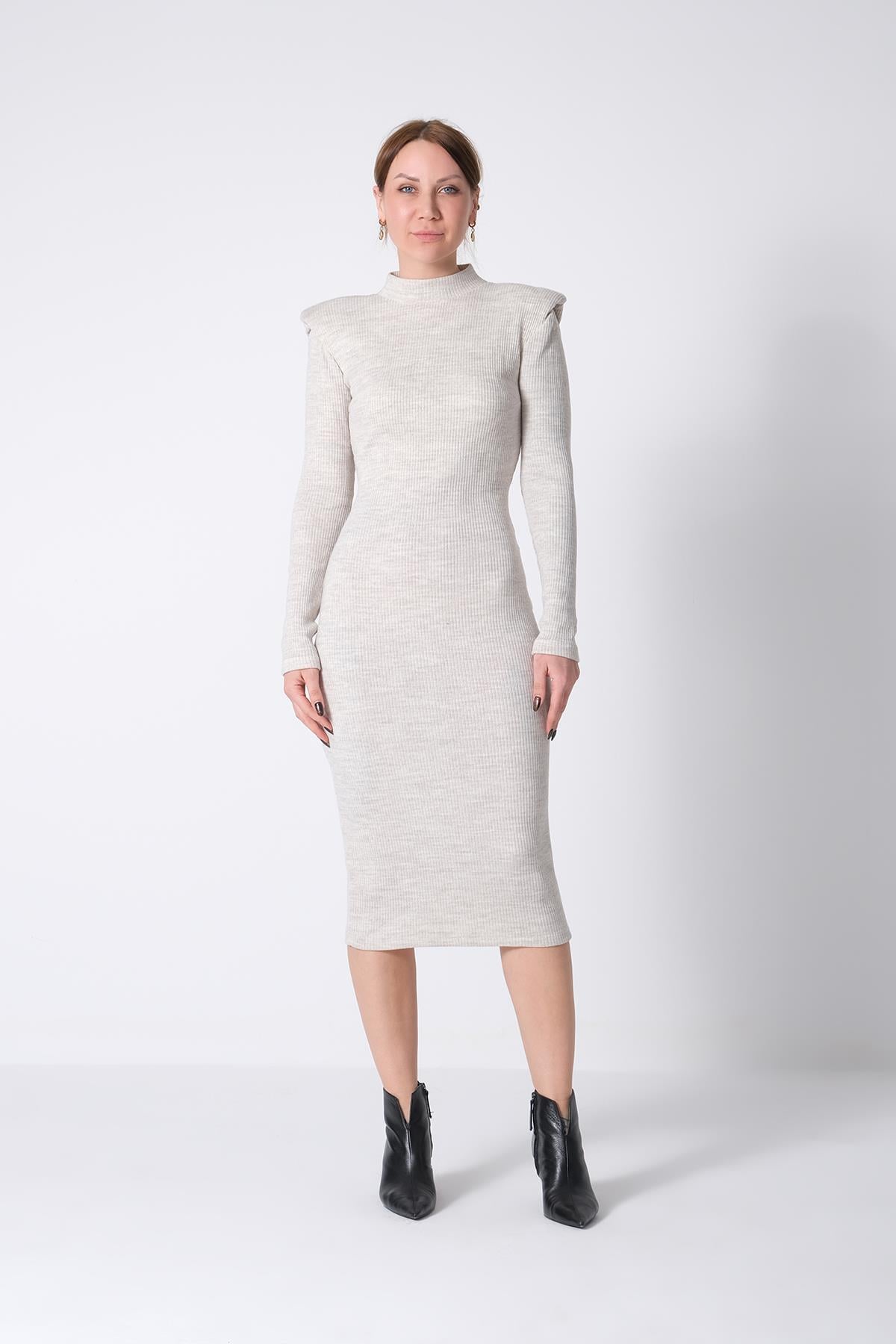 Boğazlı Triko Elbise