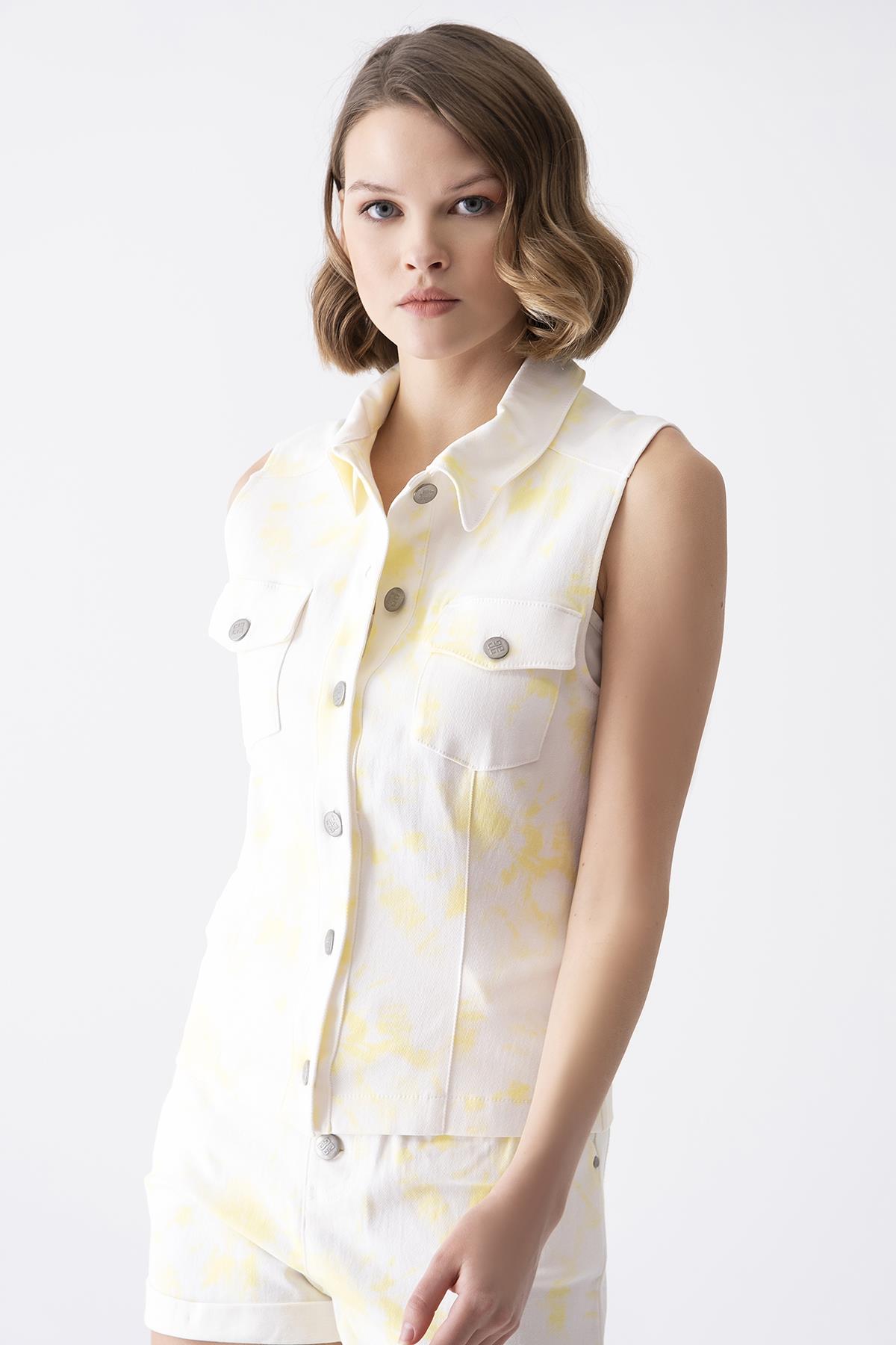 Denim Efektli Batik Desenli Yelek