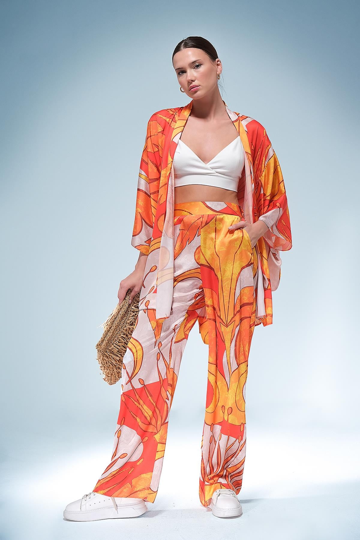 Desenli Saten Kimono