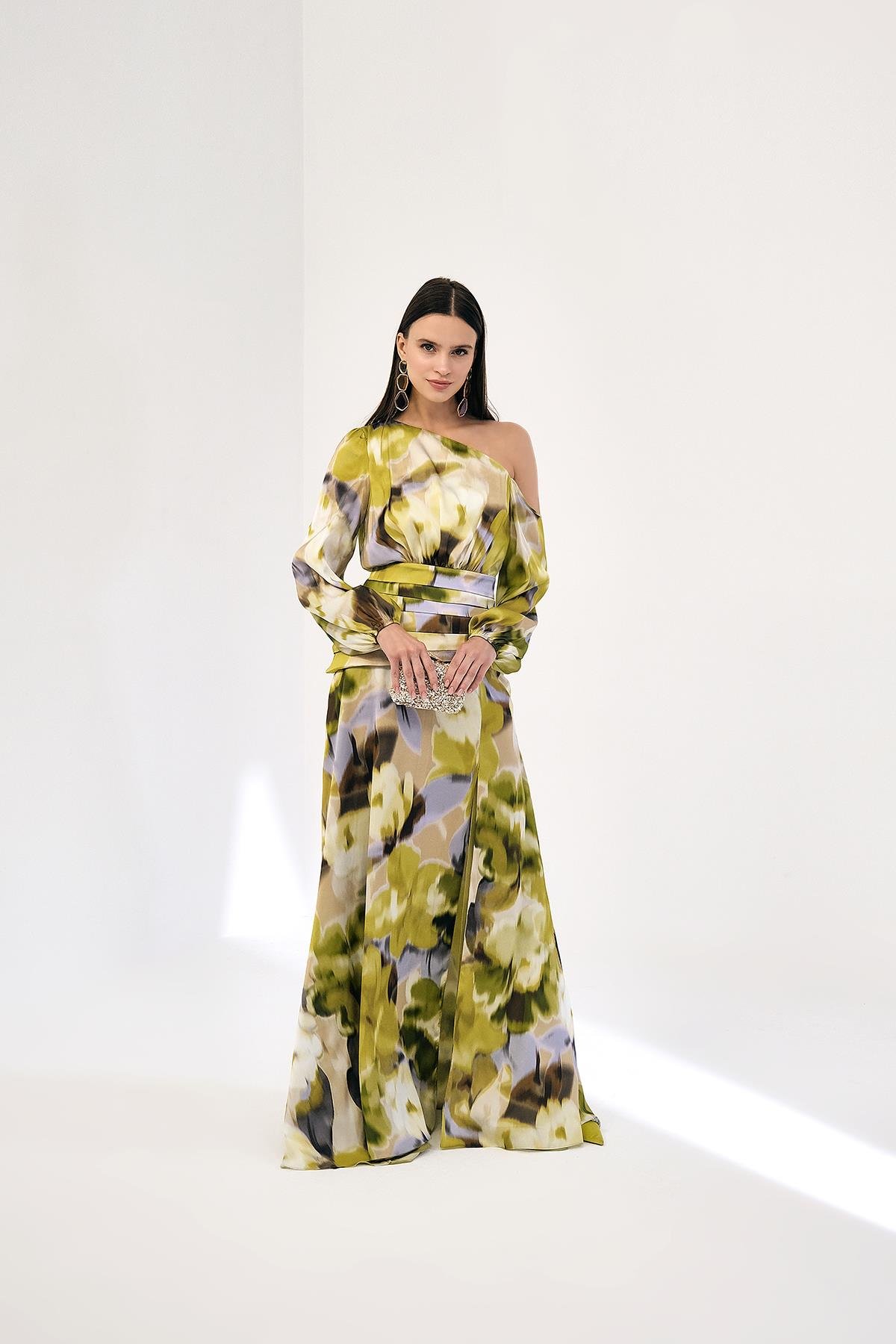 Desenli Saten Tek Omuzlu Şık Maxi Abiye Elbise