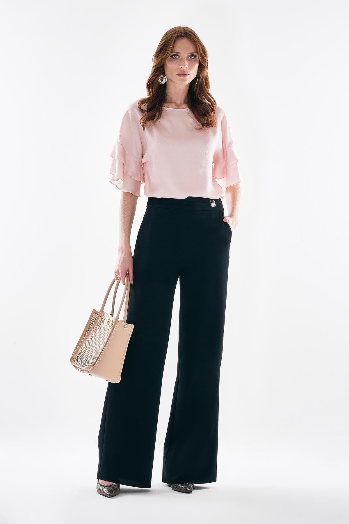 E Logolu Gold Aksesuarlı Beli Dikiş Detaylı Yandan Cepli Bol Paça Pantolon