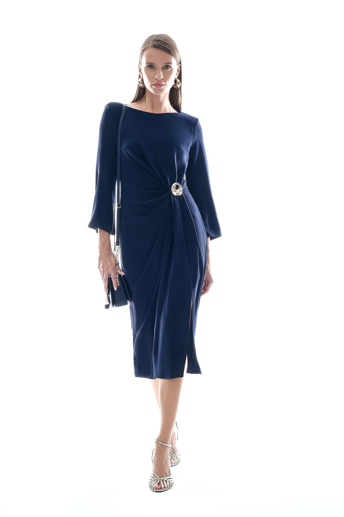 Gold Aksesuarlı Drape Detaylı Elbise