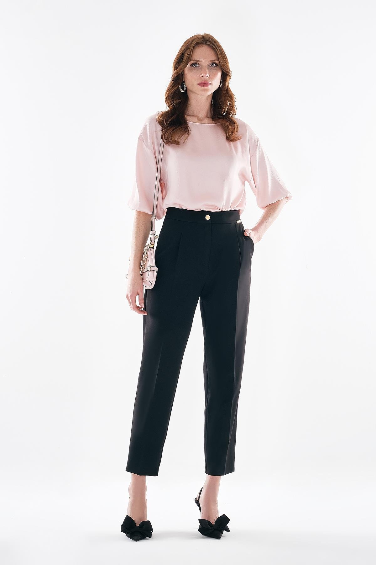 Gold Düğme Detaylı Dar Paça Klasik Pantolon