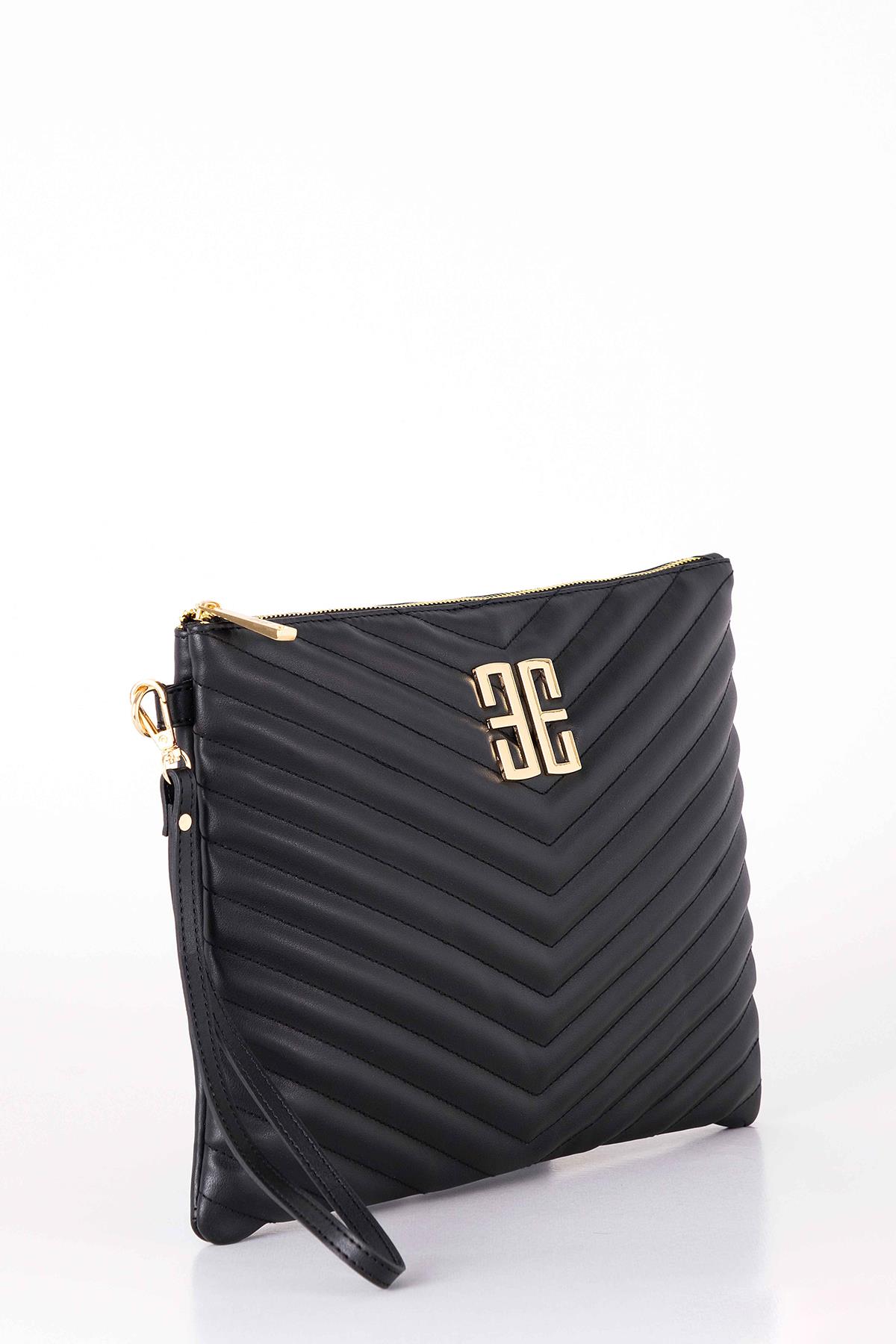 Logolu Kapitone Clutch Çanta