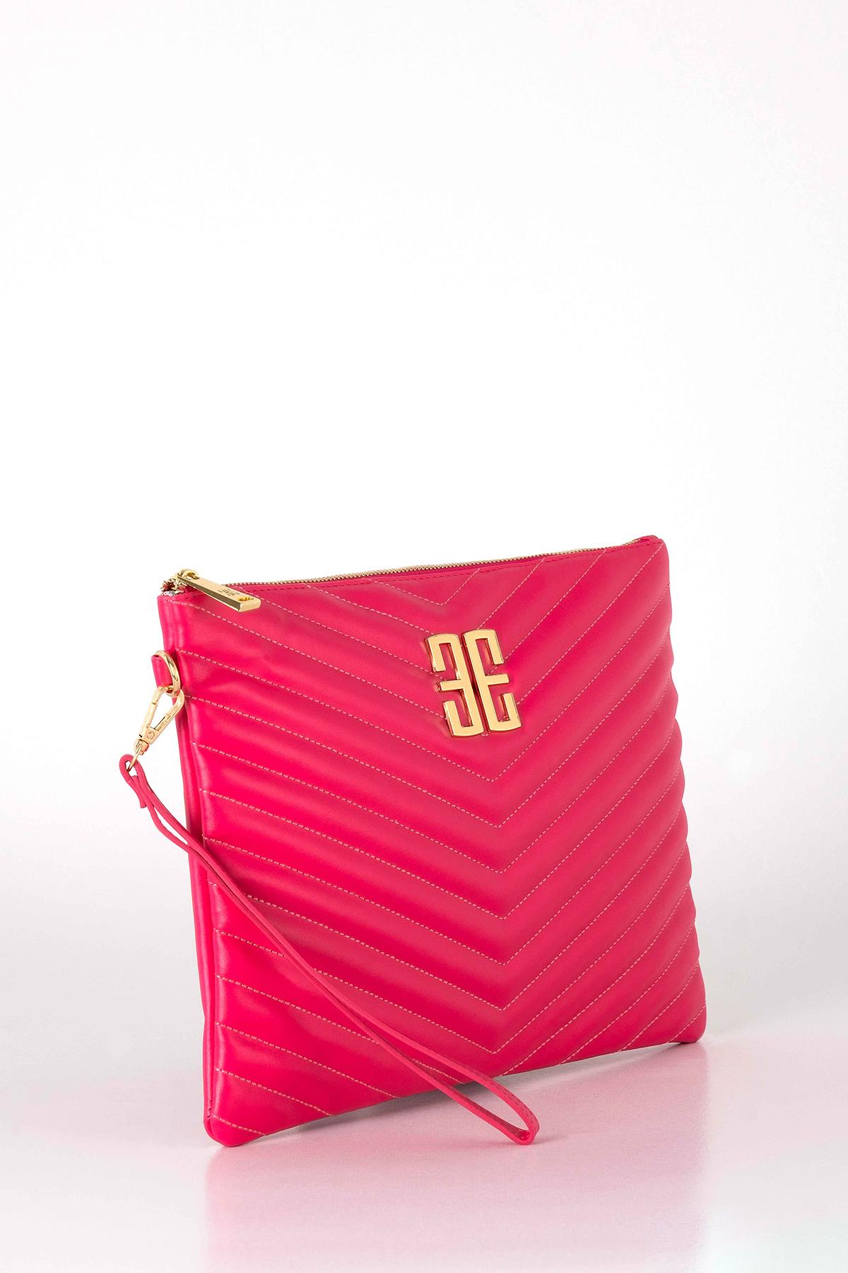 Logolu Kapitone Clutch Çanta