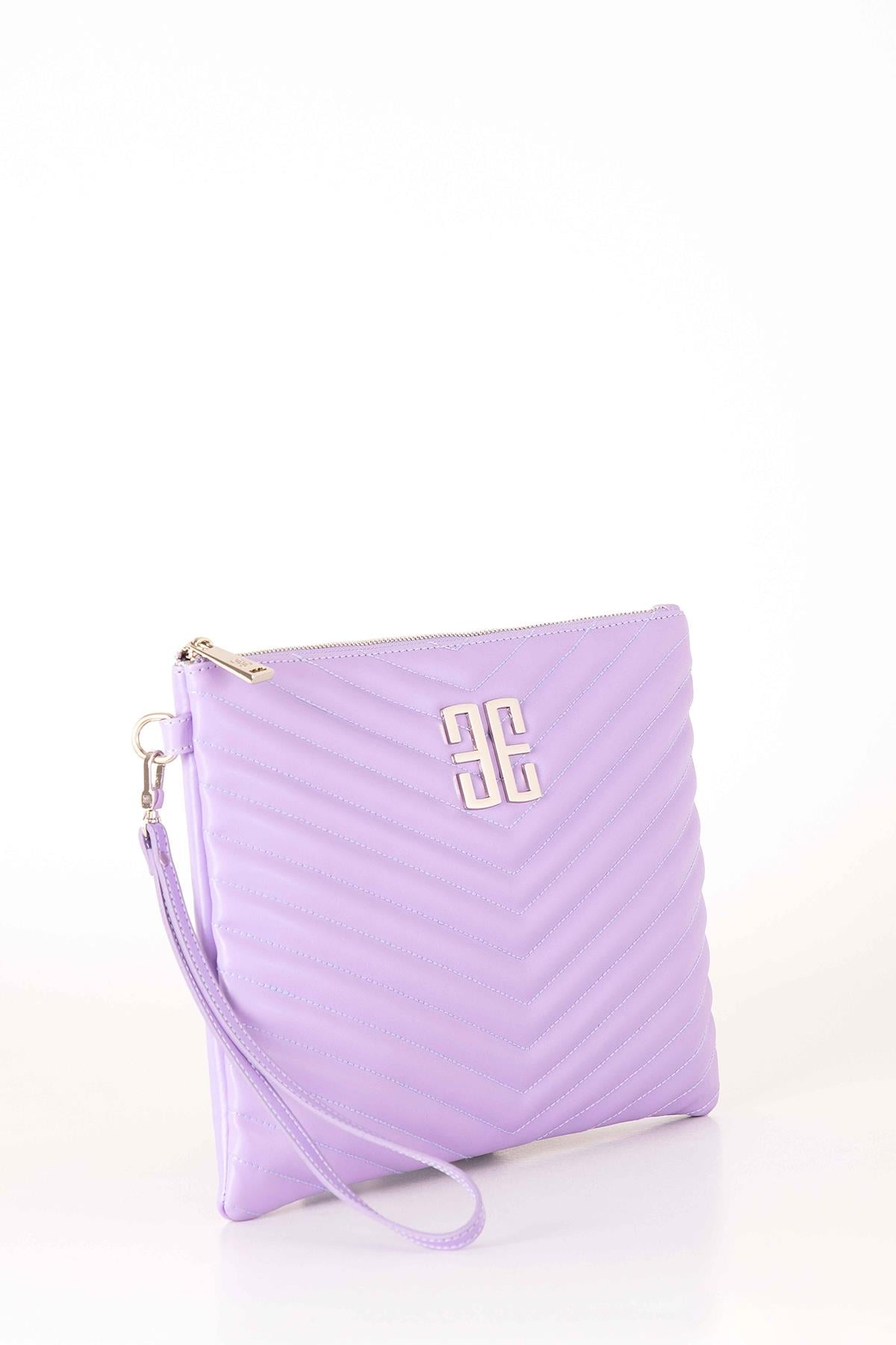 Logolu Kapitone Clutch Çanta