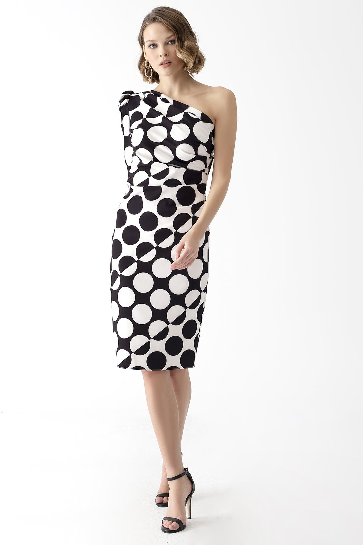 Puantiye Desenli Elbise