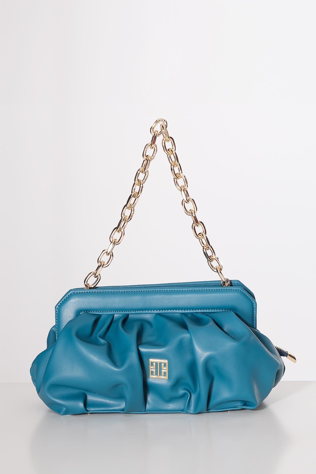 Vegan Deri Büzgülü  Gold Zincir Saplı Şık Çanta