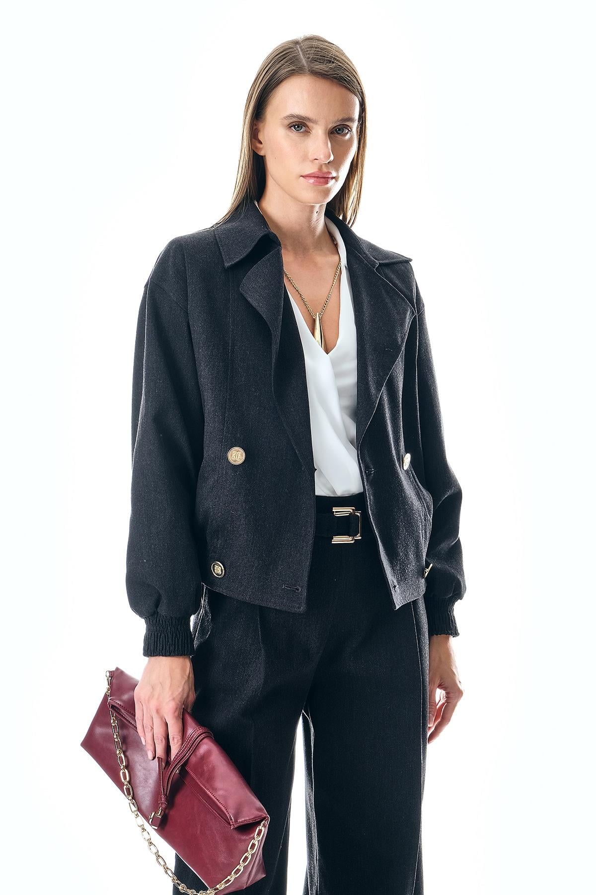 Yakalı Kruvaze Gold Düğmeli Oversize Ceket