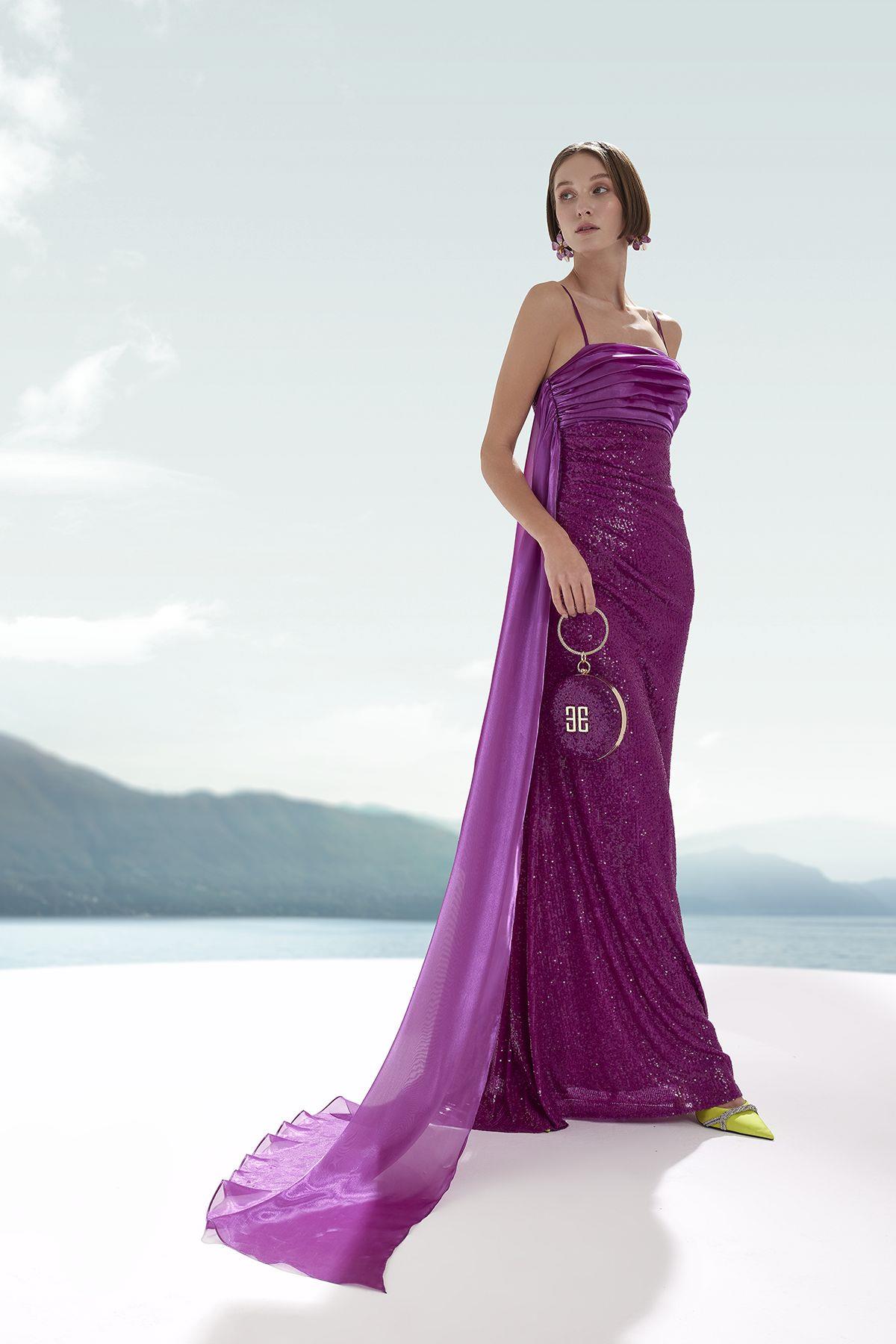 Yakası Tül Detaylı Payet Maksi Boy Elbise