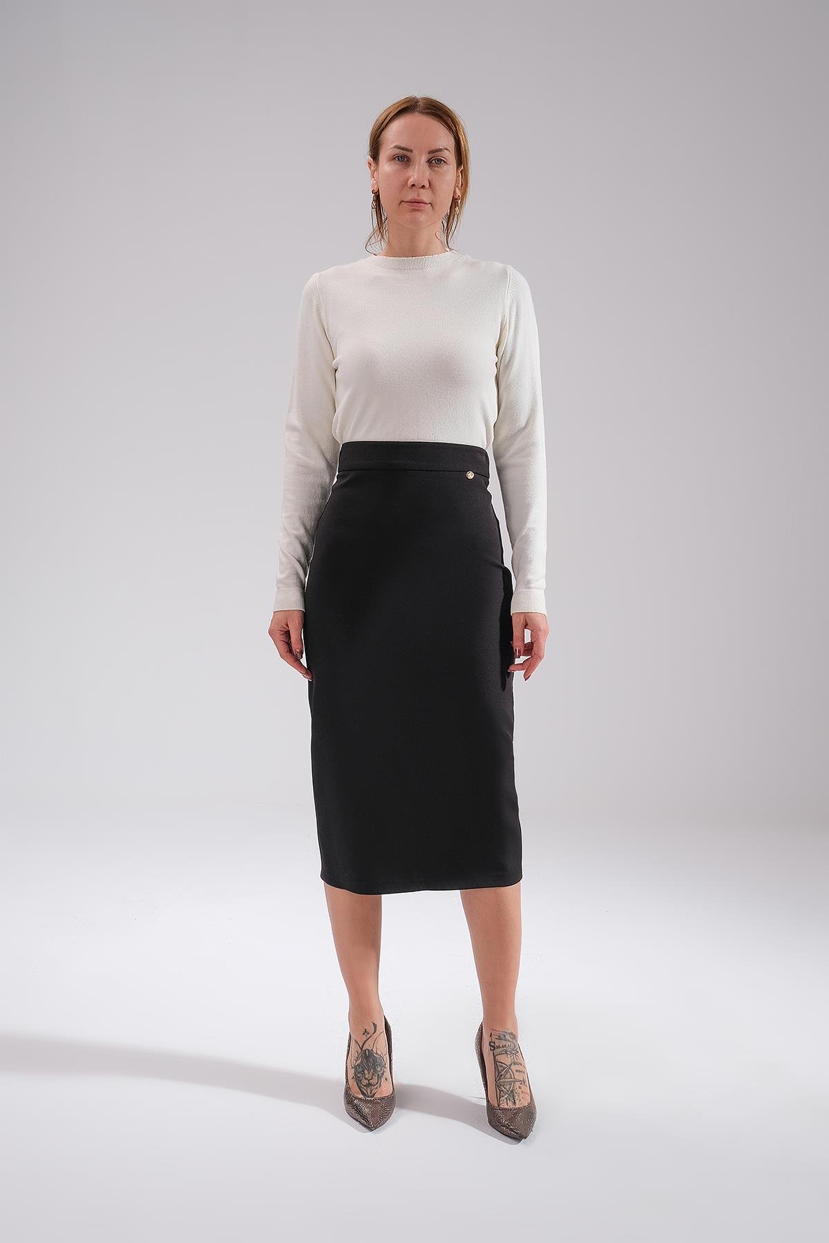 Yırtmaç Detaylı Midi Etek