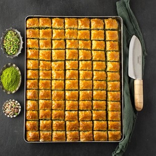 Kaymaklava Pistachio Baklava 1kg - Baqqalia.com - One-Stop-Shop for Turkey's Best Baklava Brands - Enjoy best prices with free worldwide shipping for every order over $150