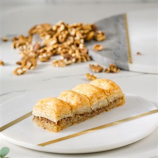 BAKLAVACI HACIBABA Walnut Baklava 1 kg - Baqqalia.com - The Best Shop to Buy Turkish Food and Products - Worldwide Free Shipping for Every Order Above 100 USD