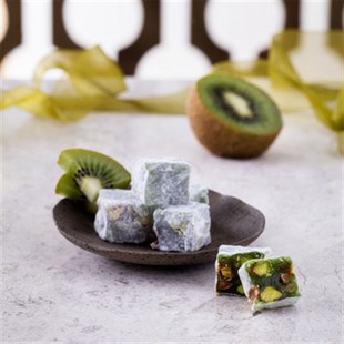 Hafiz Mustafa Double Pistachio Turkish Delight with Kiwi 1kg - Baqqalia.com - The Best Shop to Buy Turkish Food and Products - Worldwide Free Shipping for Every Order Above $150