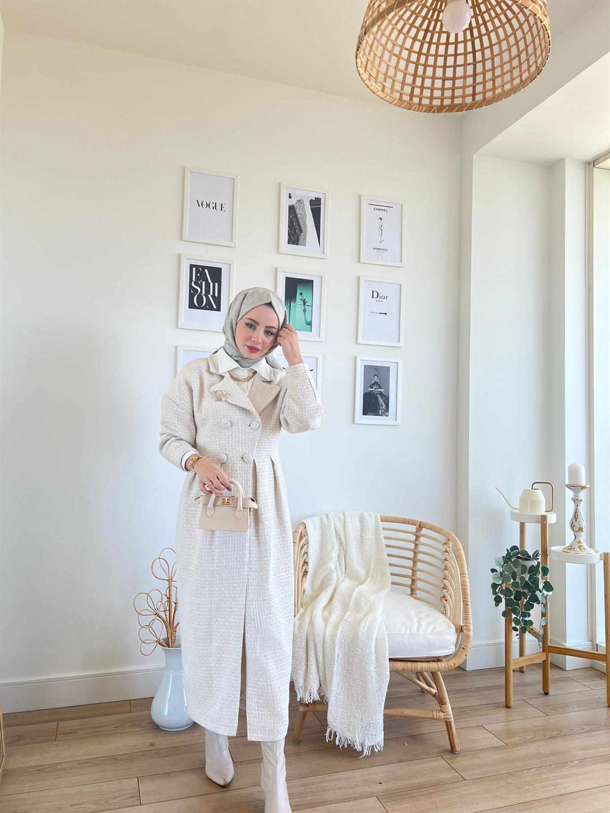 CHANEL KAP EKRU