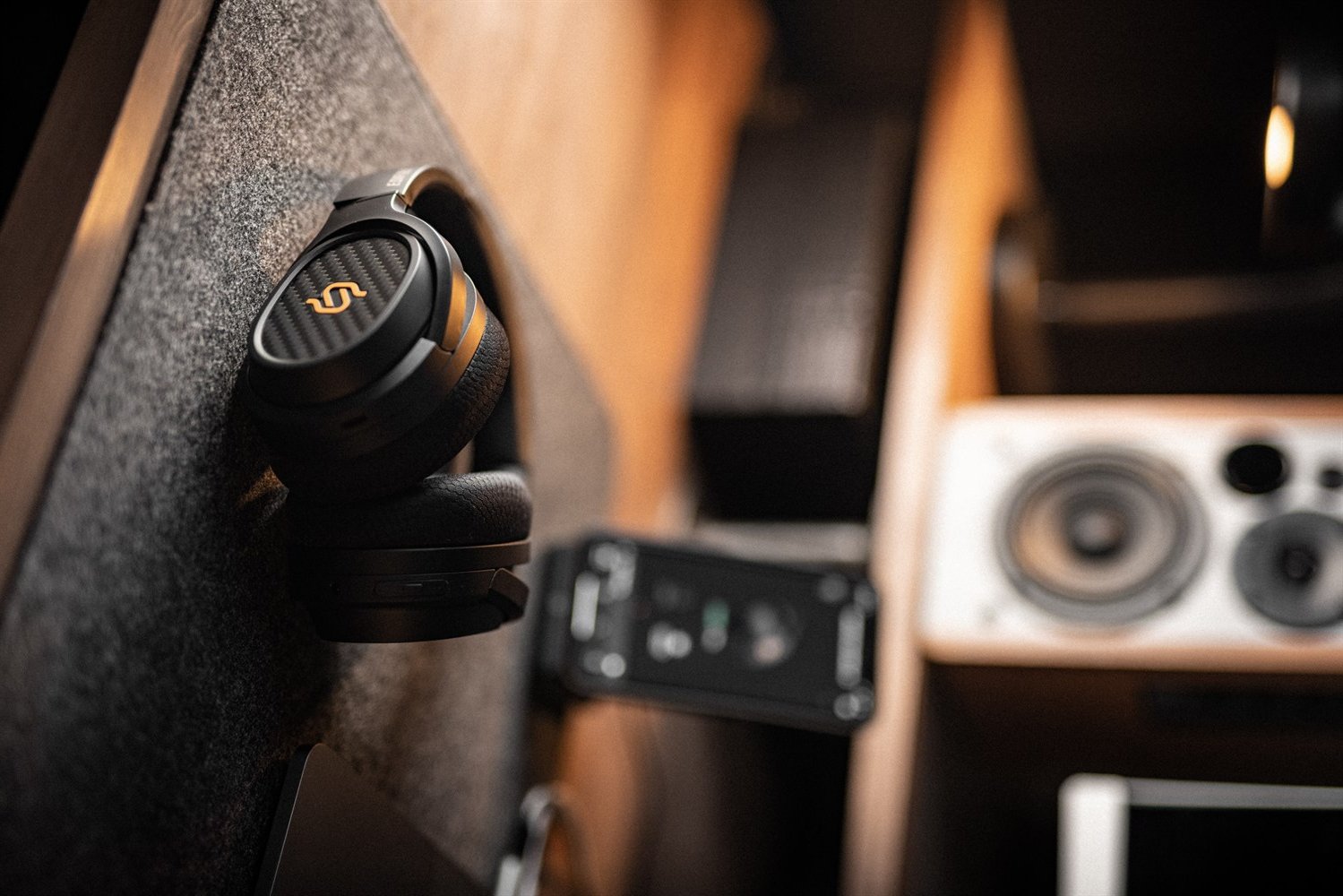 Edifier Stax Spirit S3Kulak Üstü KulaklıkEdifier