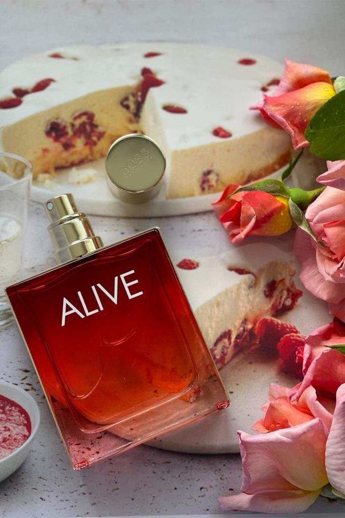 Hugo Boss Alive Intense EDP 80 ml Kadın Parfüm