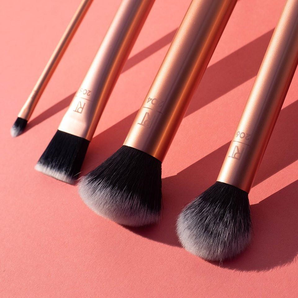 Real Techniques Flawless Base Makyaj Fırça Seti