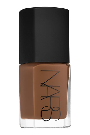 Nars Sheer Glow Fondöten 6416 Khartoum Dark4 