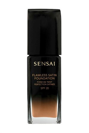 Sensai Flawless Satin Fondöten SPF20 FS204.5 Warm Beige 30 ml