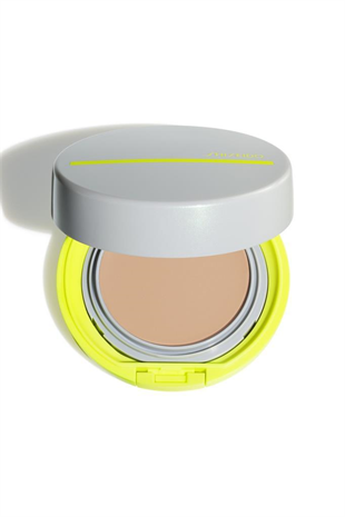Shiseido Sports BB Compact SPF50+ Light 12 gr BB Krem