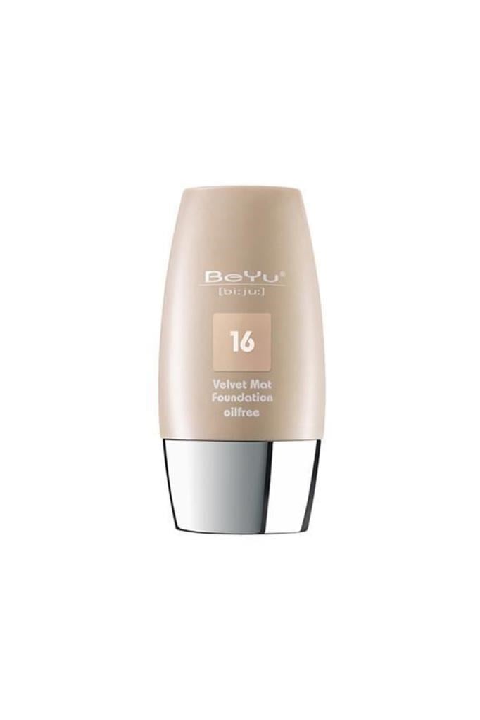 Beyu Velvet Mat Foundation 16 Porcelain Creme