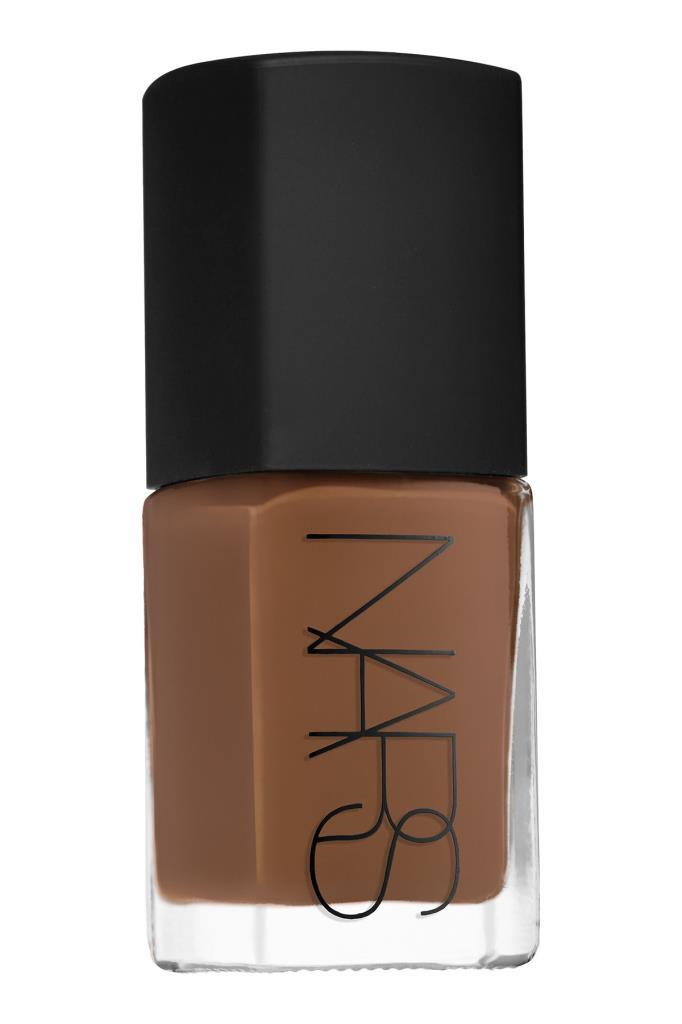 Nars Sheer Glow Fondöten 6416 Khartoum Dark4 