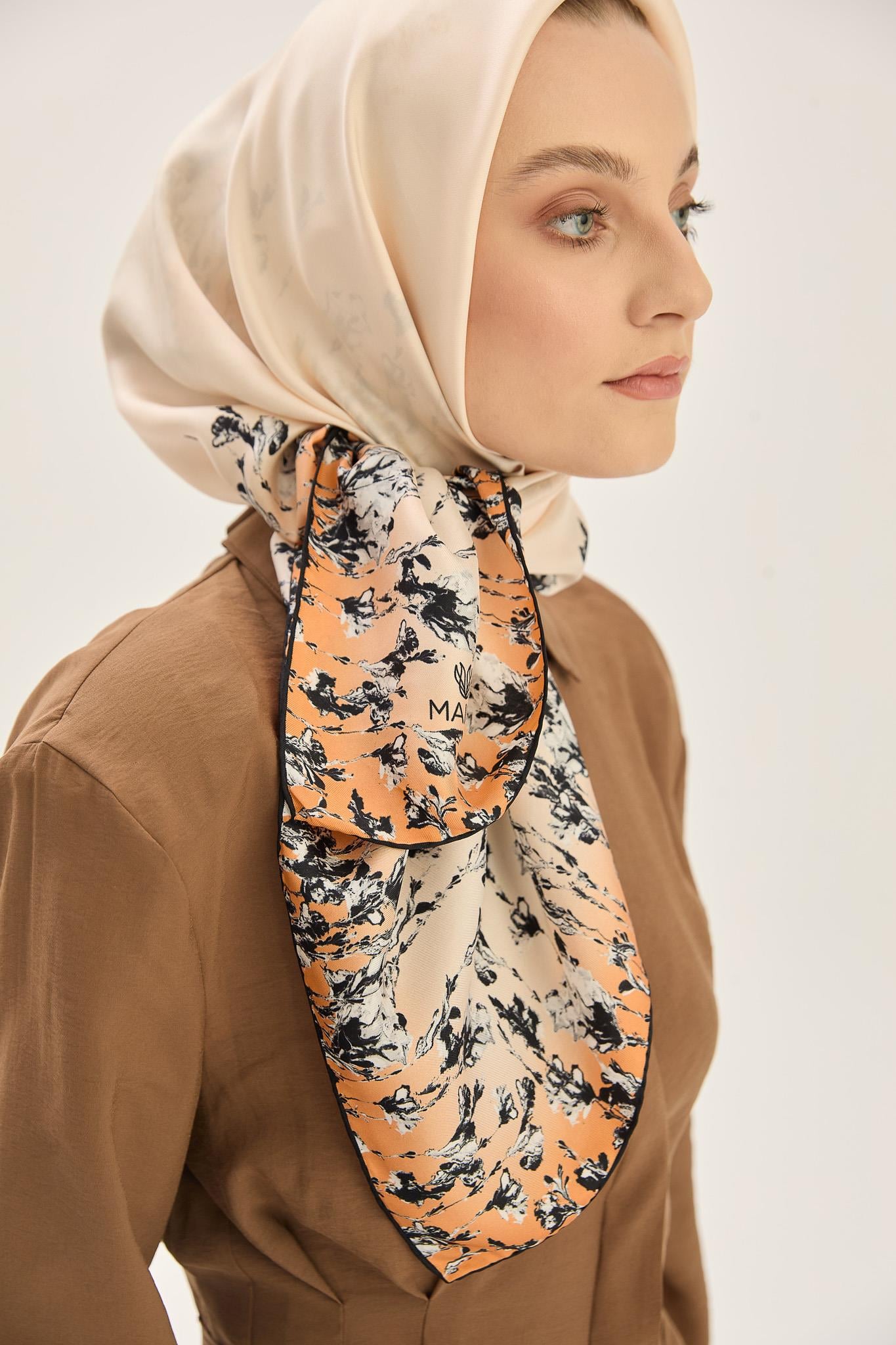 ARUS TİVİL İPEK EŞARP 90*90 CM - TURUNCU