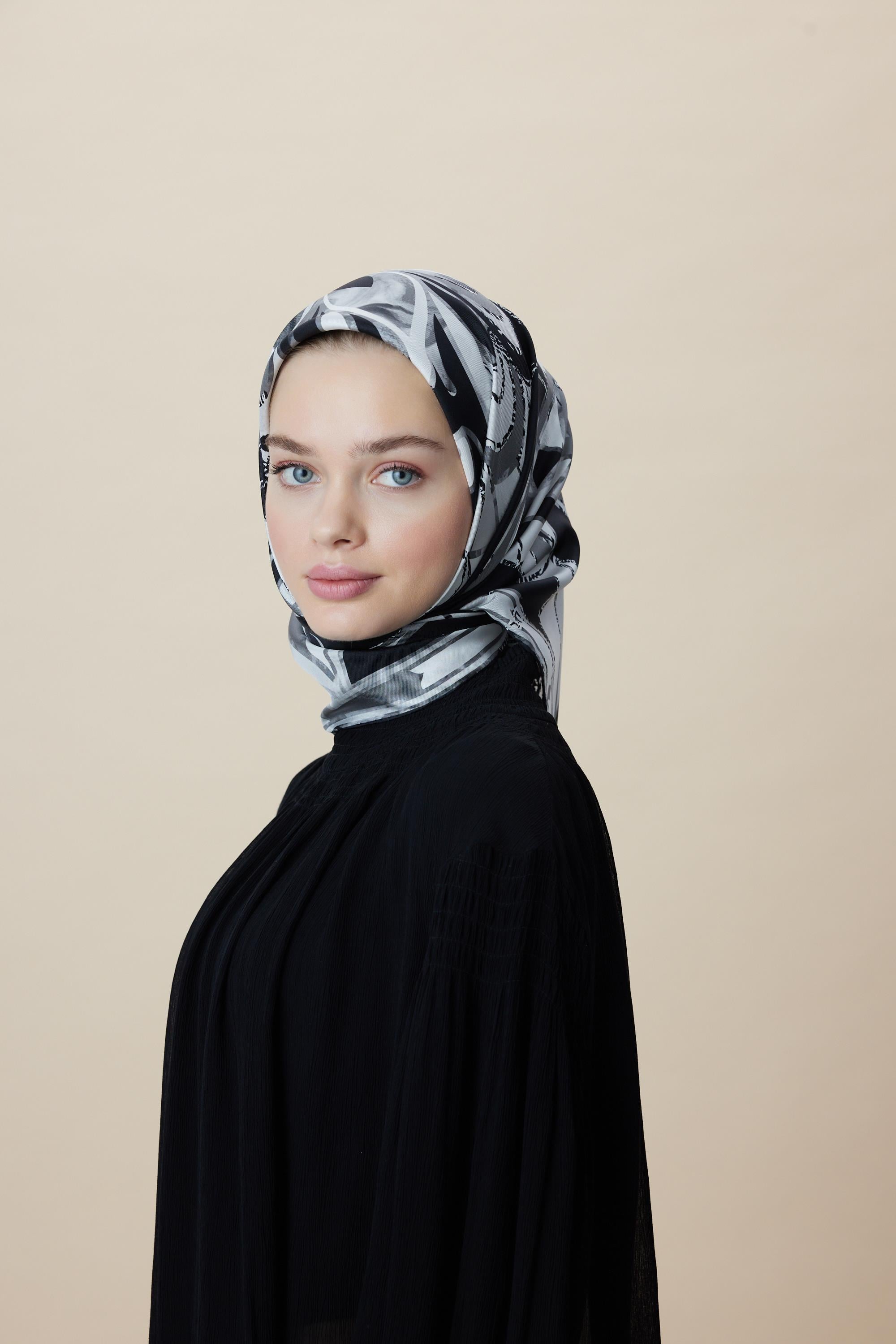 ATOL TİVİL İPEK EŞARP 90*90 CM - SİYAH