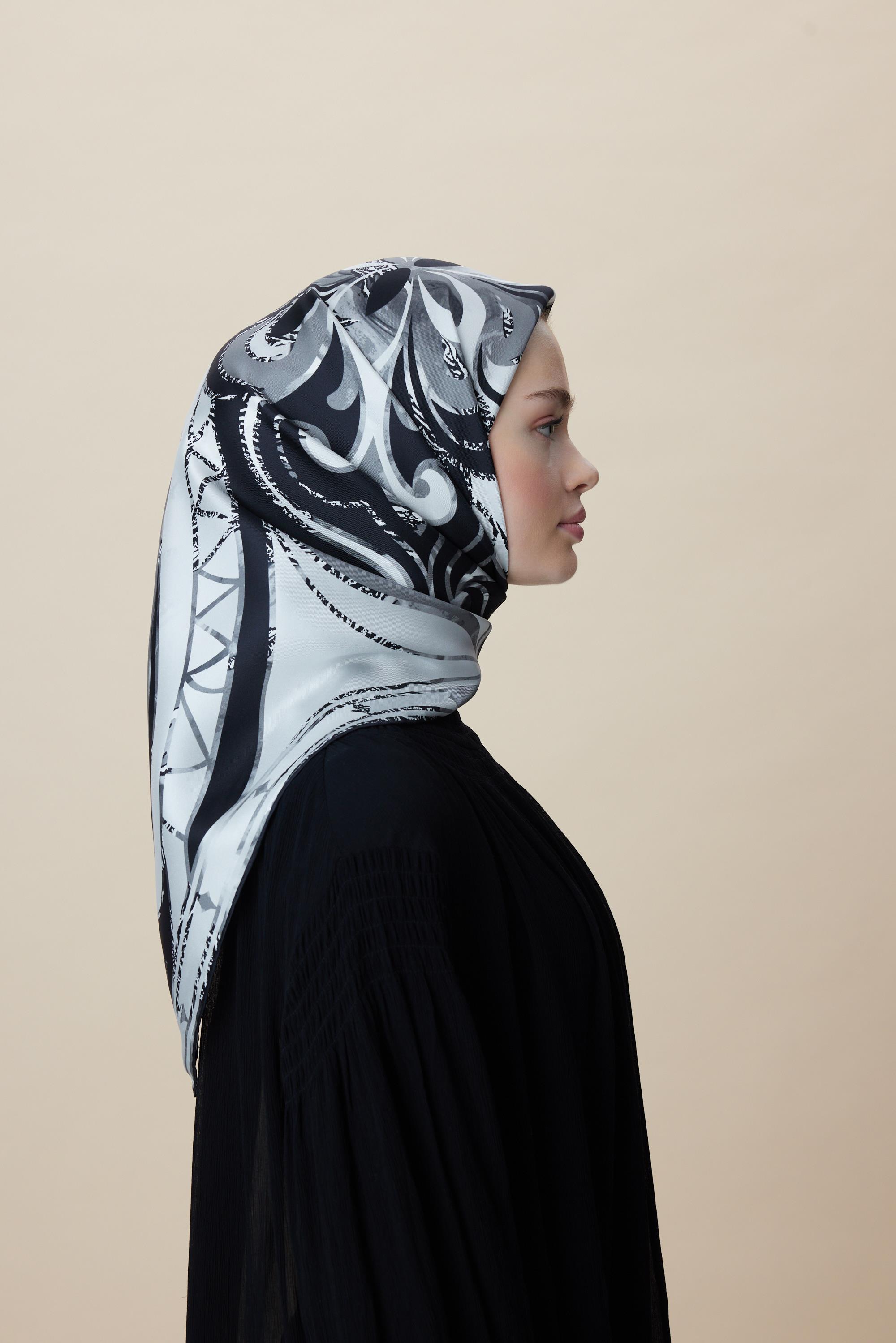 ATOL TİVİL İPEK EŞARP 90*90 CM - SİYAH