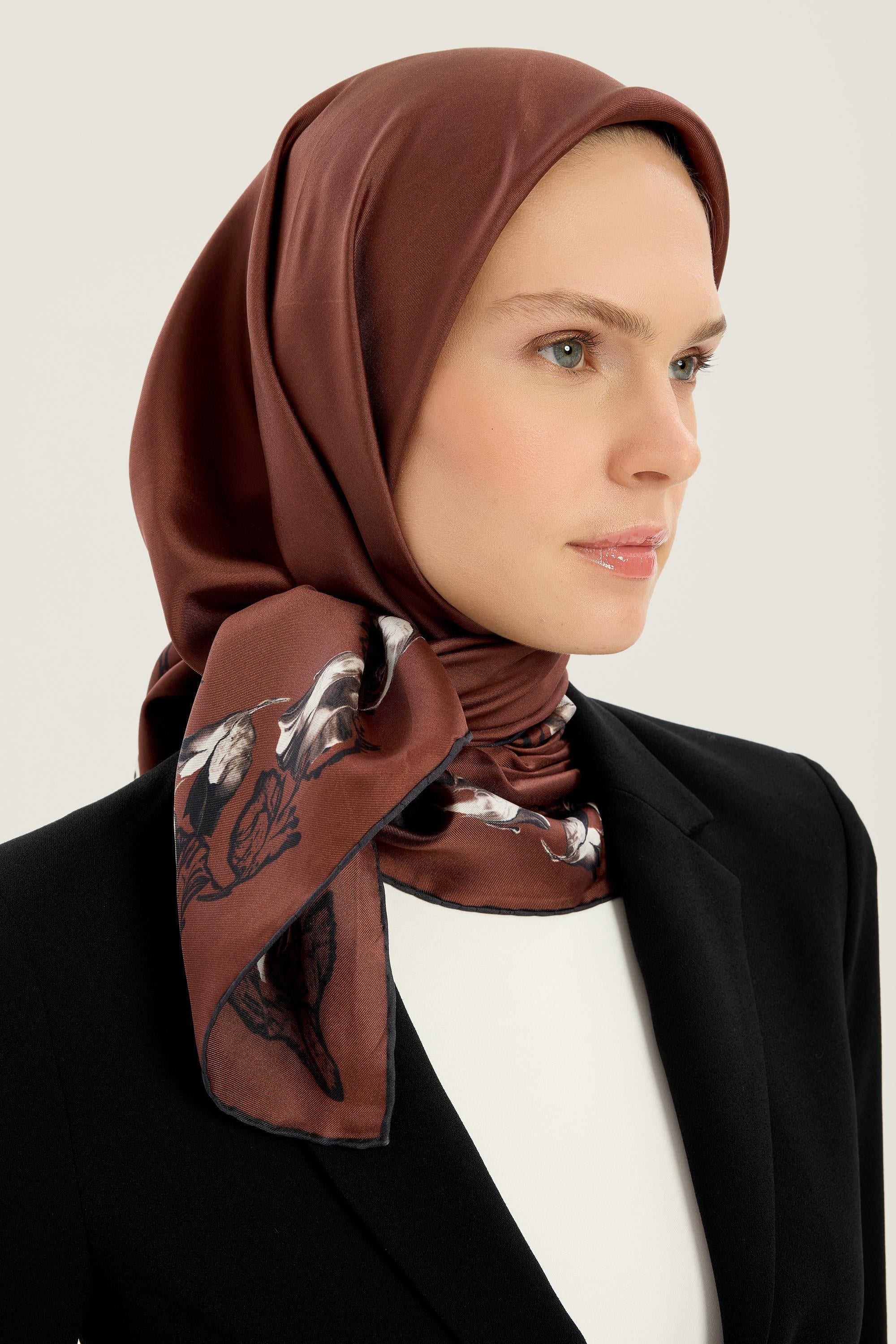 BADE TİVİL İPEK EŞARP 90*90 CM - KAHVERENGİ