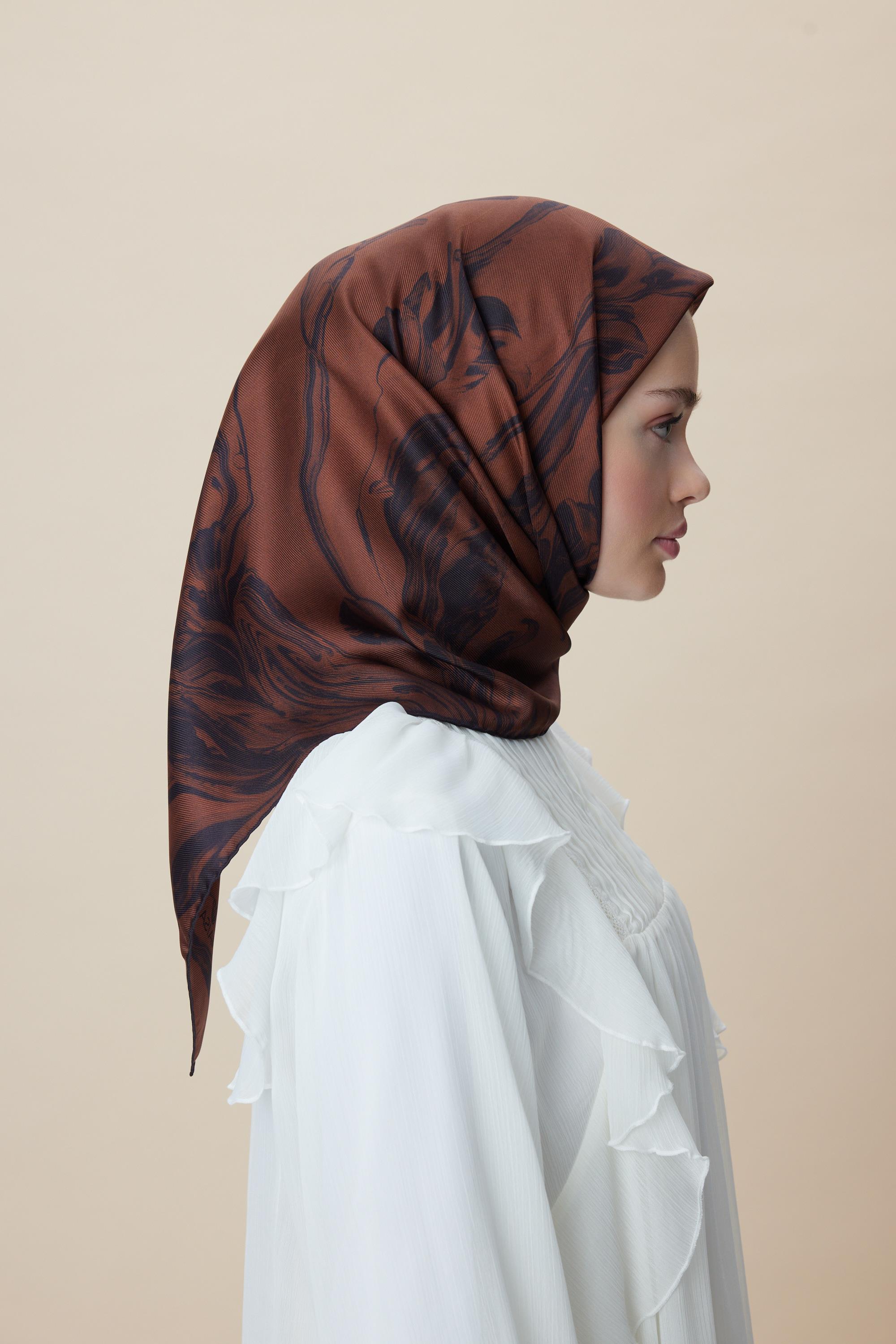 BUĞU MULBERRY İPEK EŞARP 90*90 CM - TABA