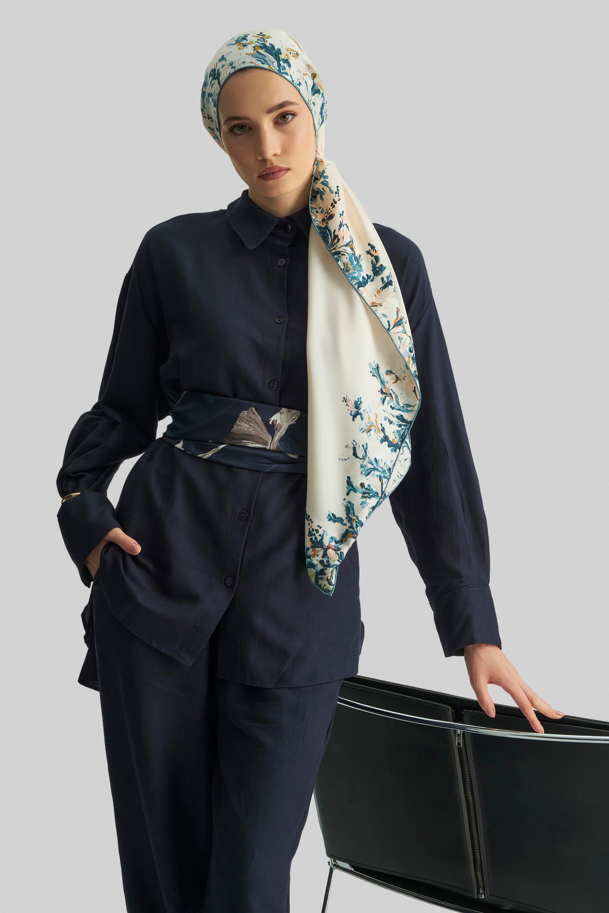 BURCU MULBERRY İPEK ŞAL 70*190 CM - PETROL MAVİ