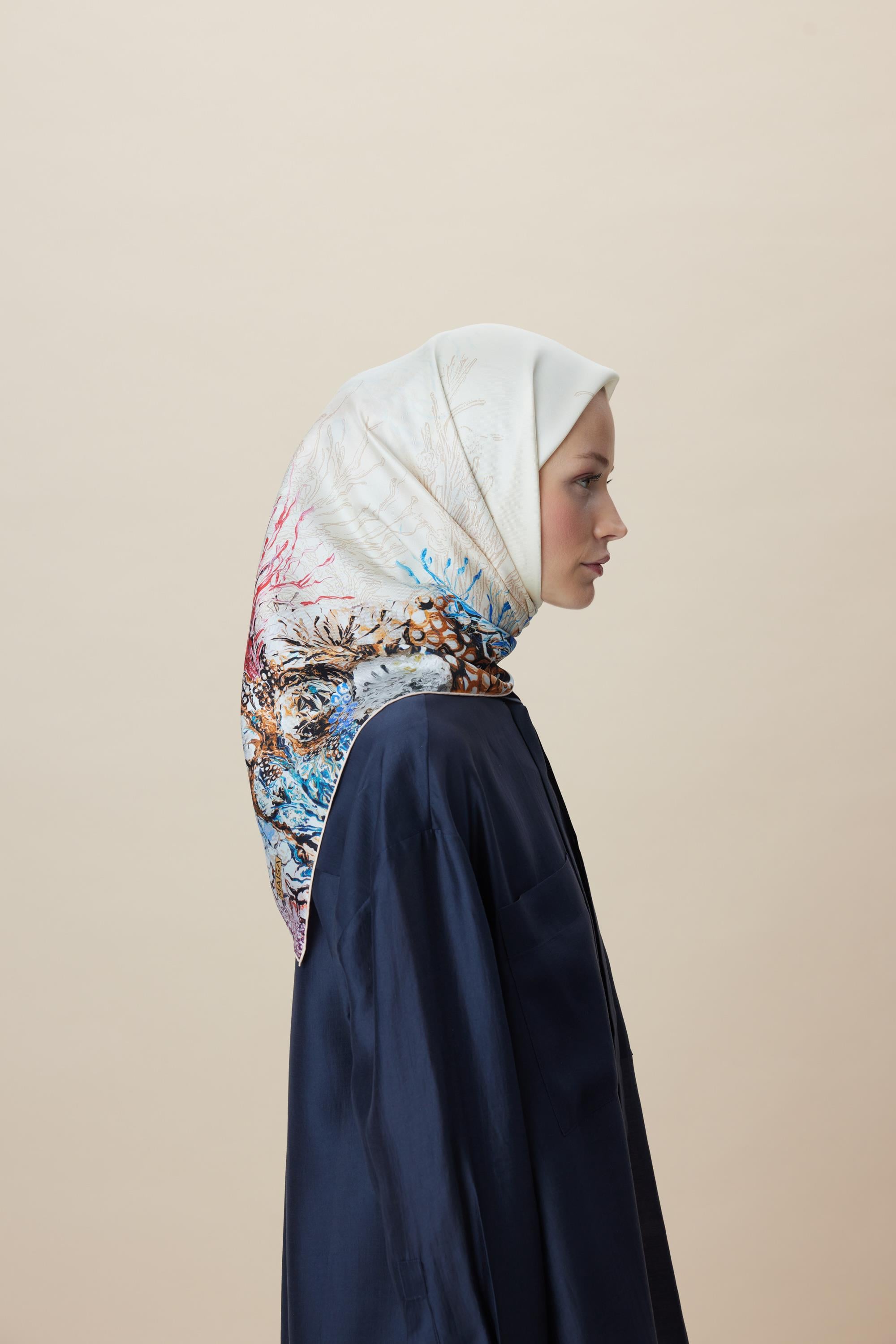 DERİN TİVİL İPEK EŞARP 90*90 CM - YAVRUAĞZI