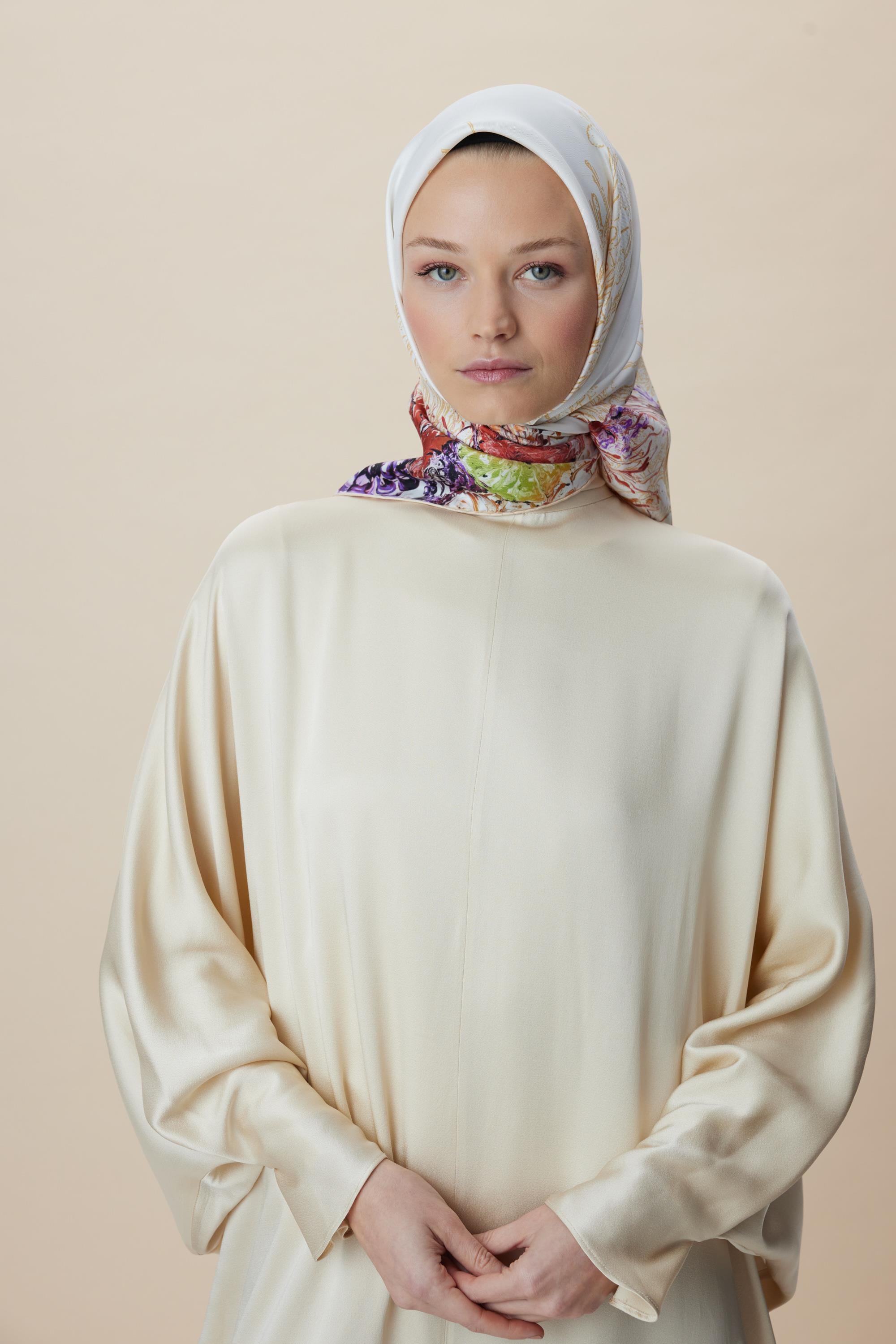 DERİN TİVİL İPEK EŞARP 90*90 CM - YEŞİL