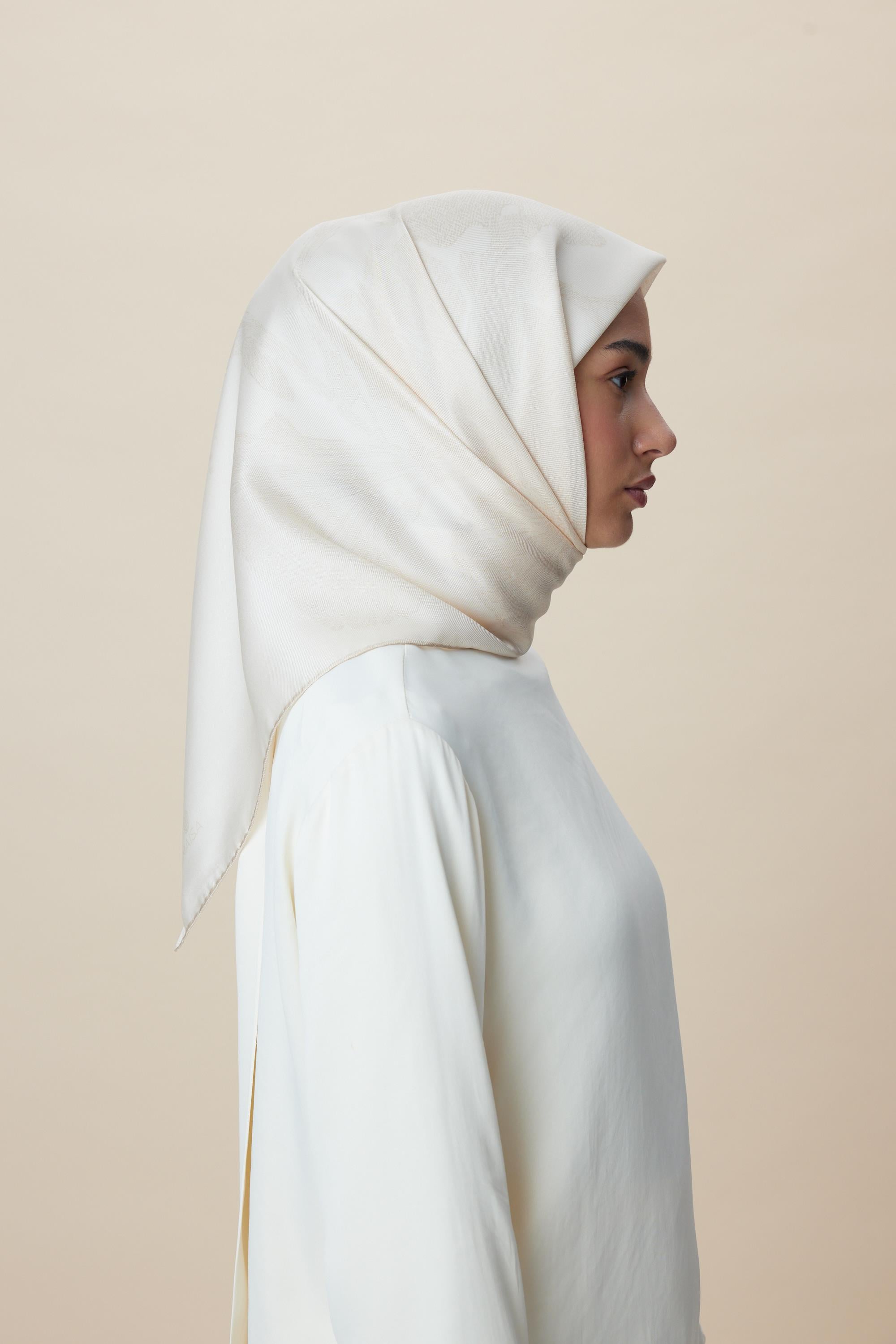 FARAH MULBERRY İPEK EŞARP 90*90 CM - AÇIK PUDRA