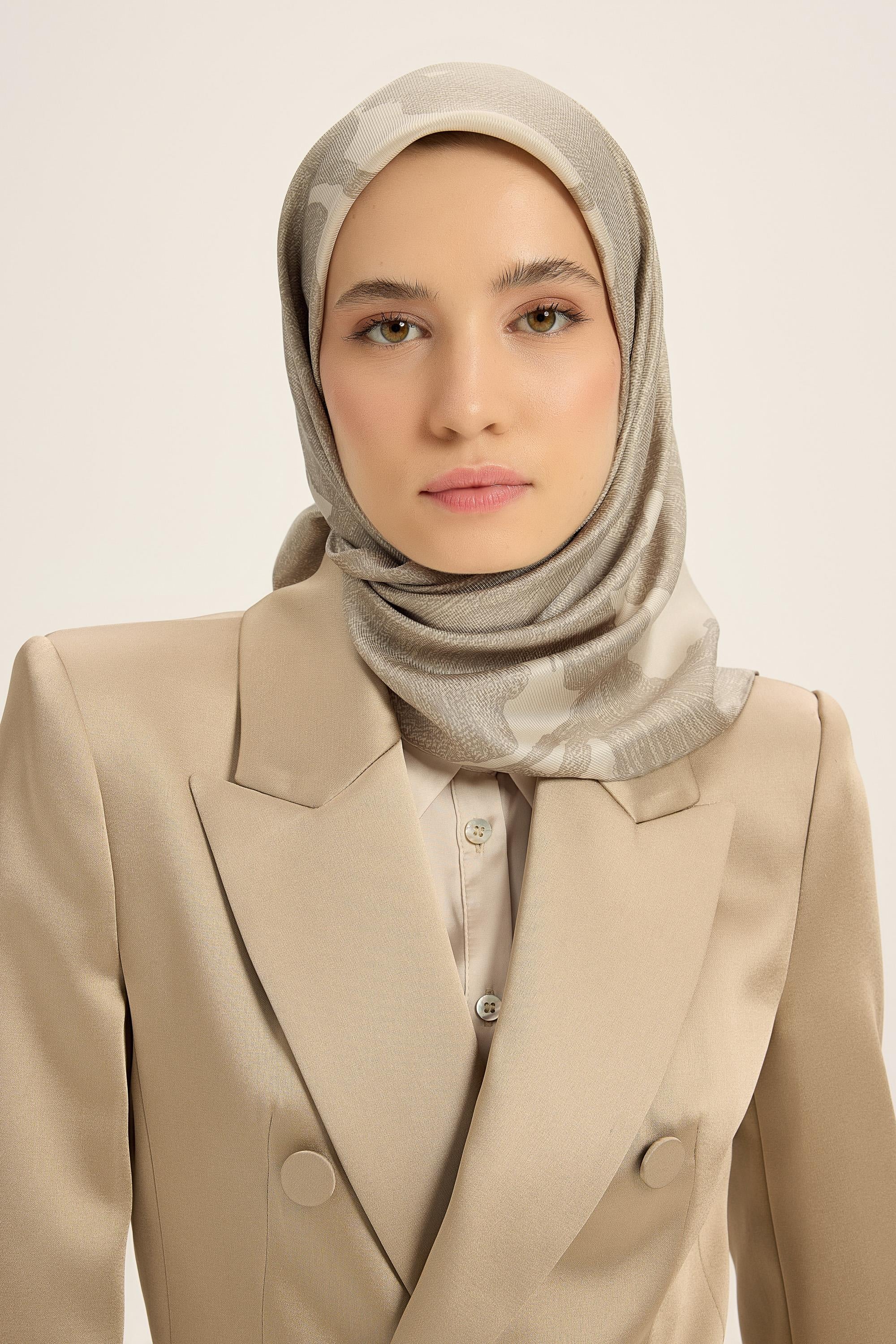 FARAH MULBERRY İPEK EŞARP 90*90 CM - BEJ