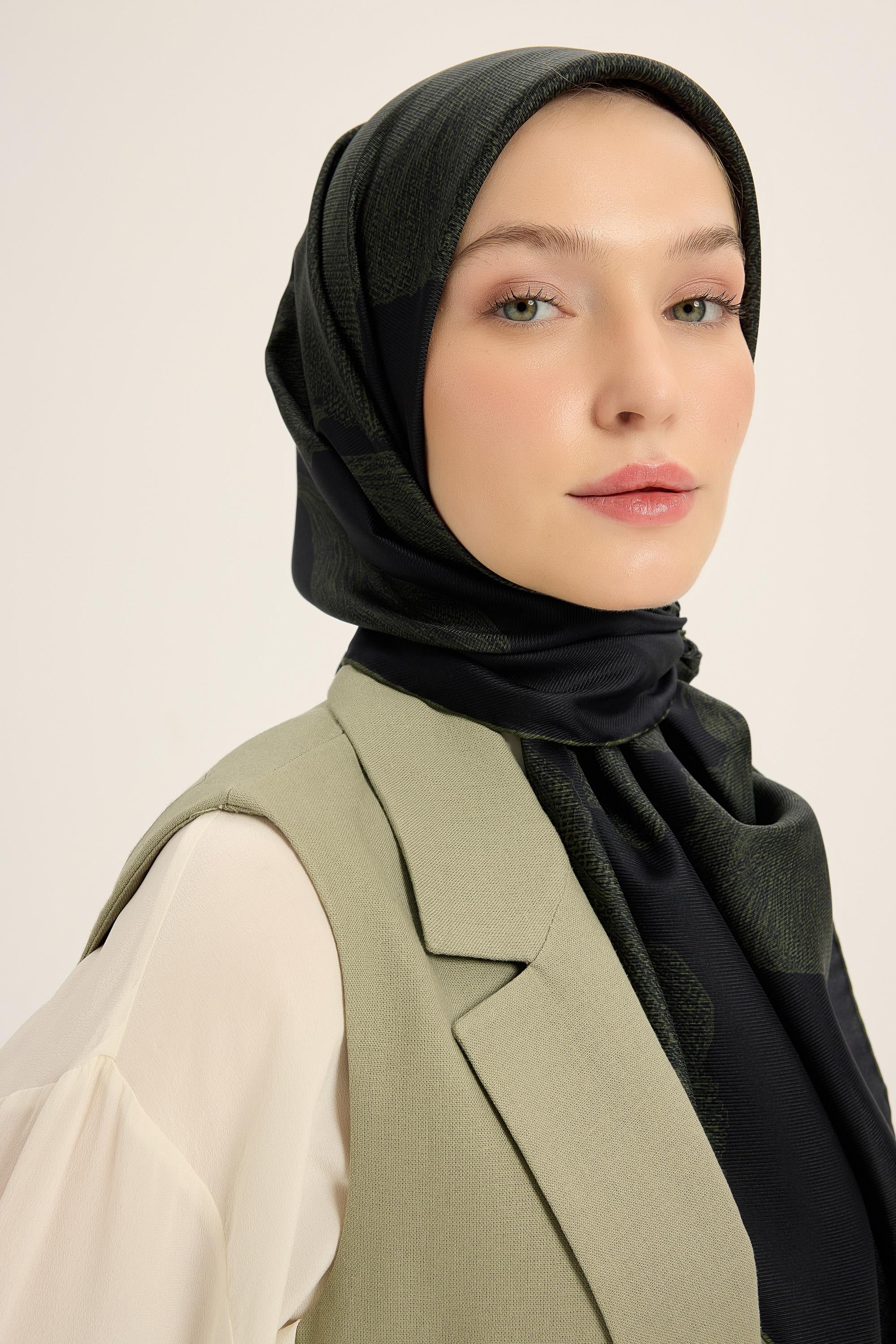 FARAH MULBERRY İPEK EŞARP 90*90 CM - KOYU YEŞİL