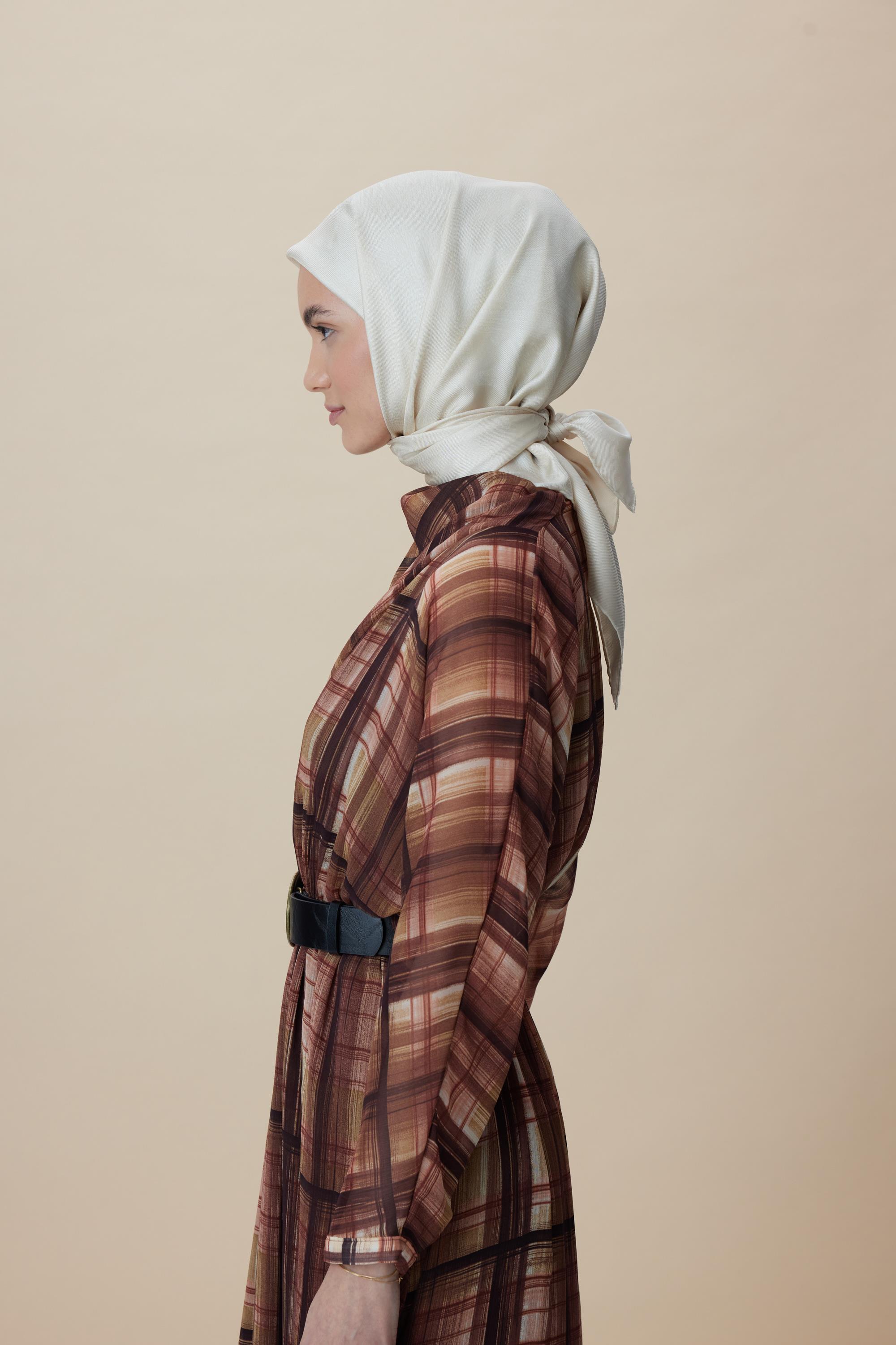 FARAH MULBERRY İPEK EŞARP 90*90 CM - KREM