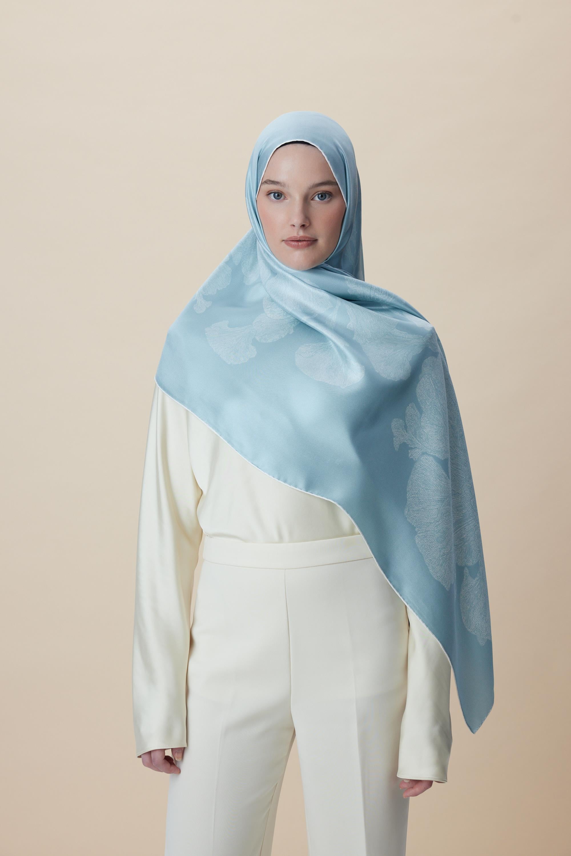 FARAH MULBERRY İPEK ŞAL 70*190 - AÇIK MAVİ